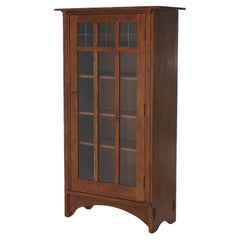 Arts & Crafts Harvey Ellis Design Leaded Glass Bookcase by Stickley 20thC