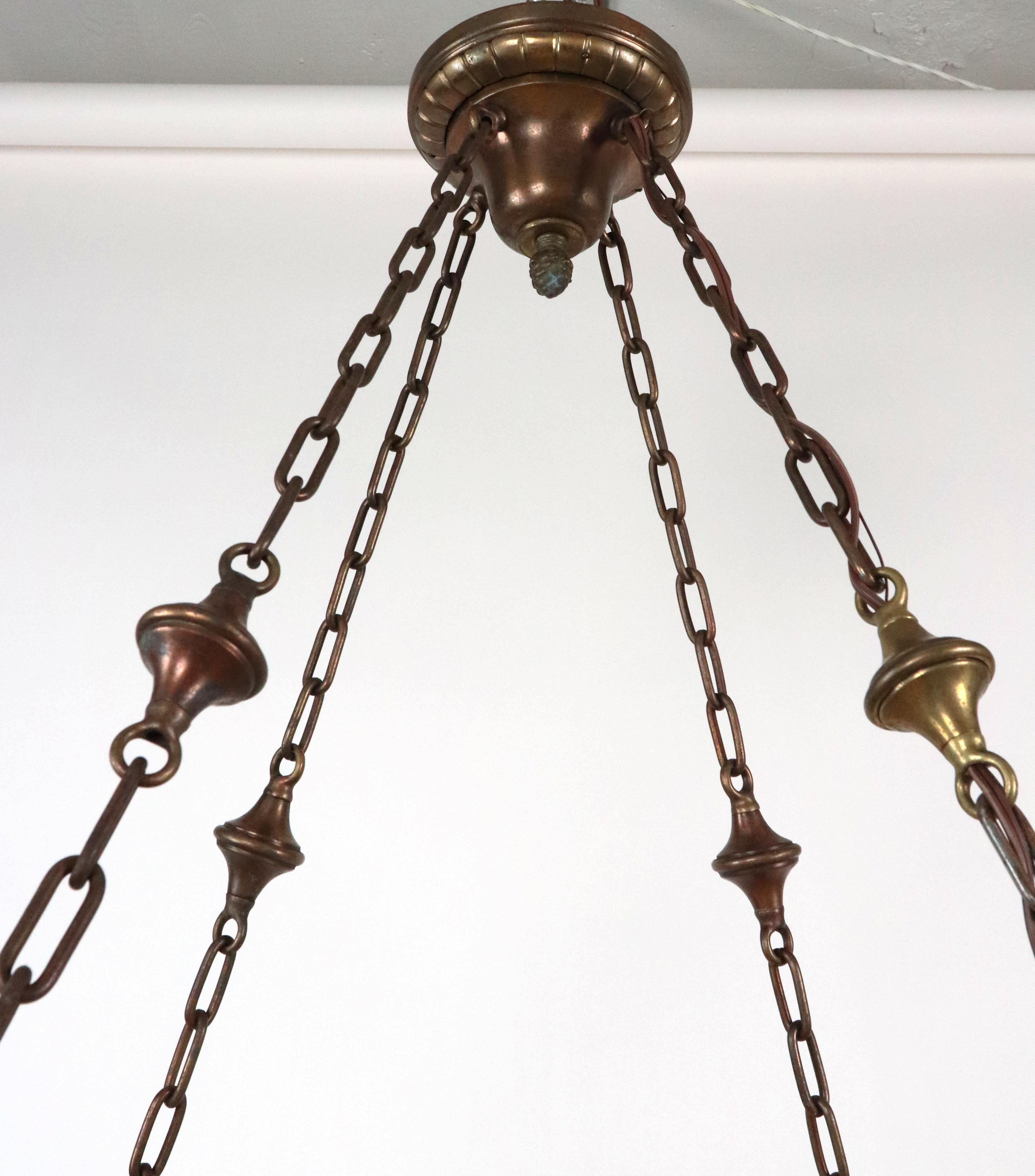 Lampe pendante en verre de scorie irisé Arts & Crafts en vente 3