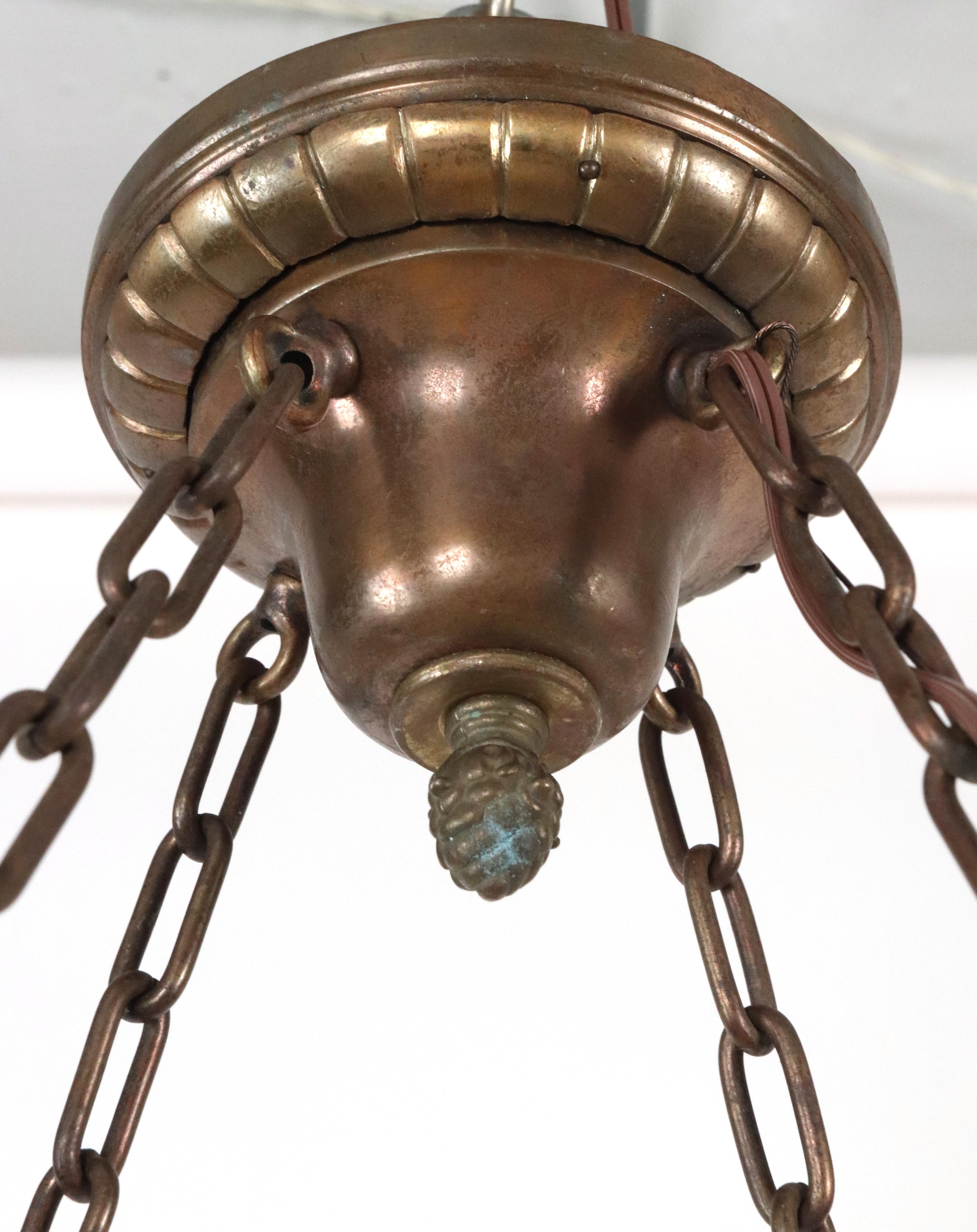 Lampe pendante en verre de scorie irisé Arts & Crafts en vente 4