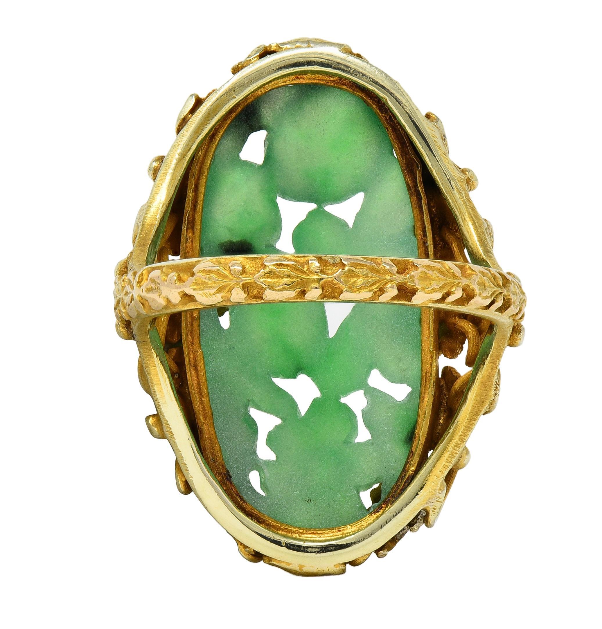 Arts & Crafts Jade 14 Karat Yellow Gold Antique Ivy Fruit Flower Signet Ring In Excellent Condition For Sale In Philadelphia, PA