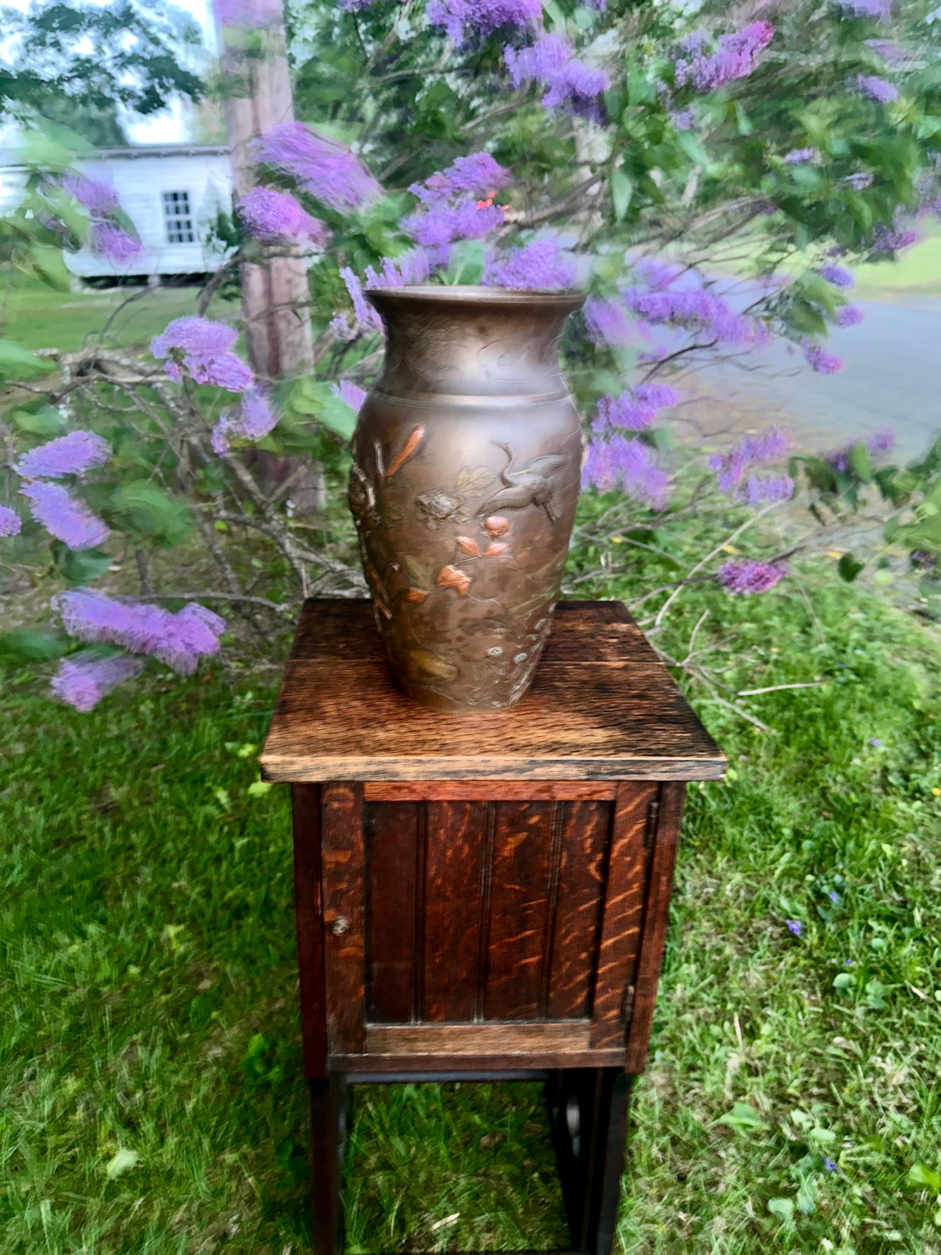 Vaso di bronzo giapponese Arts & Crafts dell'epoca Stickley  - F8191 in vendita 2