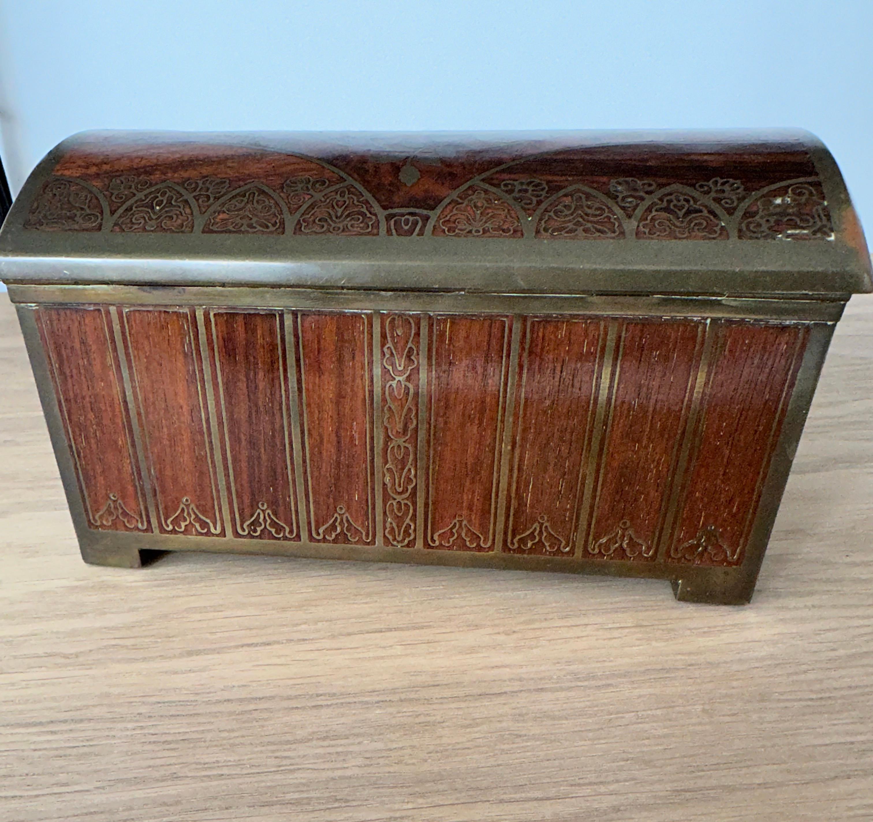 Arts & Crafts Jewelry Box Casket by Erhard & Sohne, Vienna Secession w. Dome Top For Sale 5