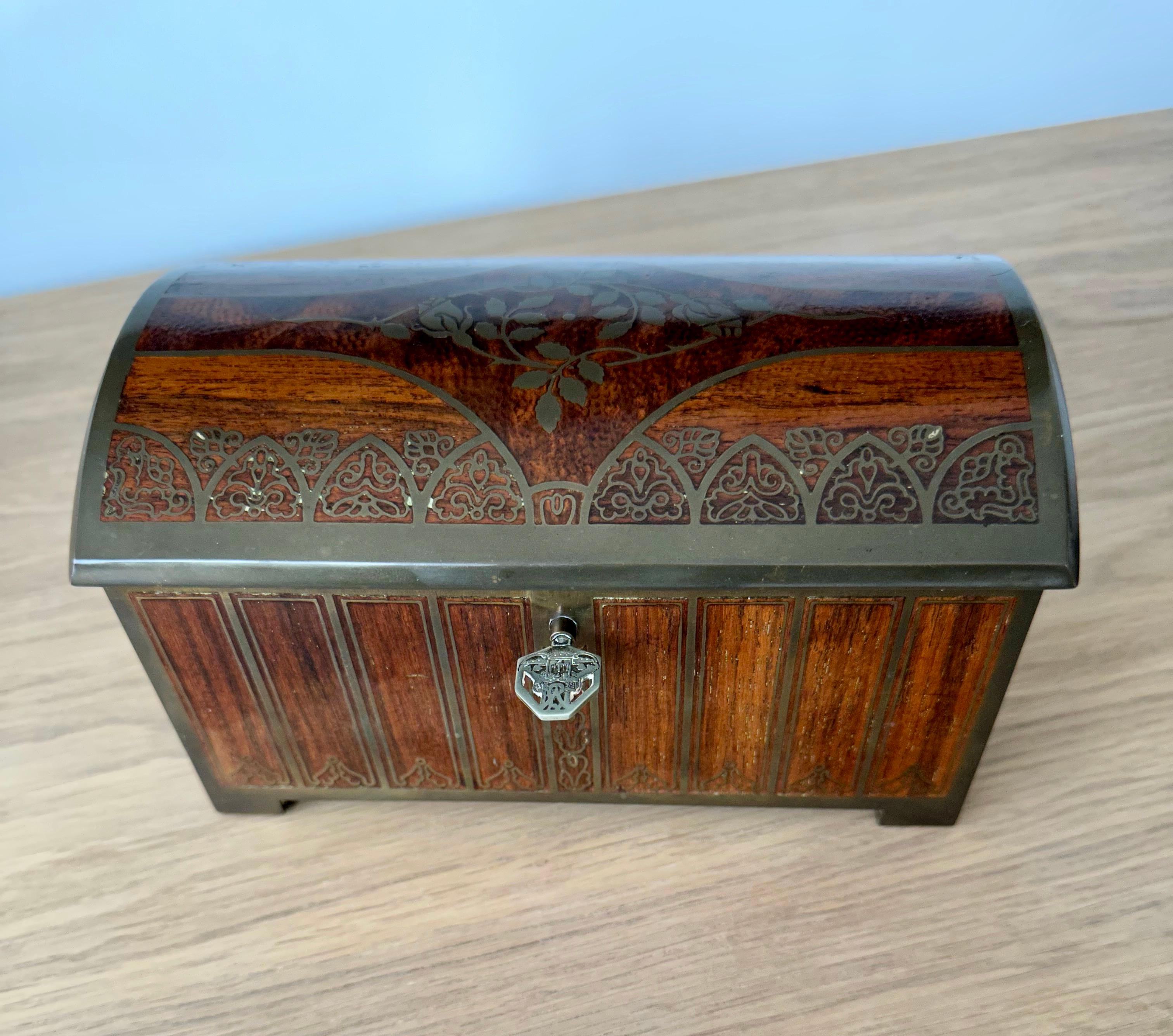 Austrian Arts & Crafts Jewelry Box Casket by Erhard & Sohne, Vienna Secession w. Dome Top For Sale