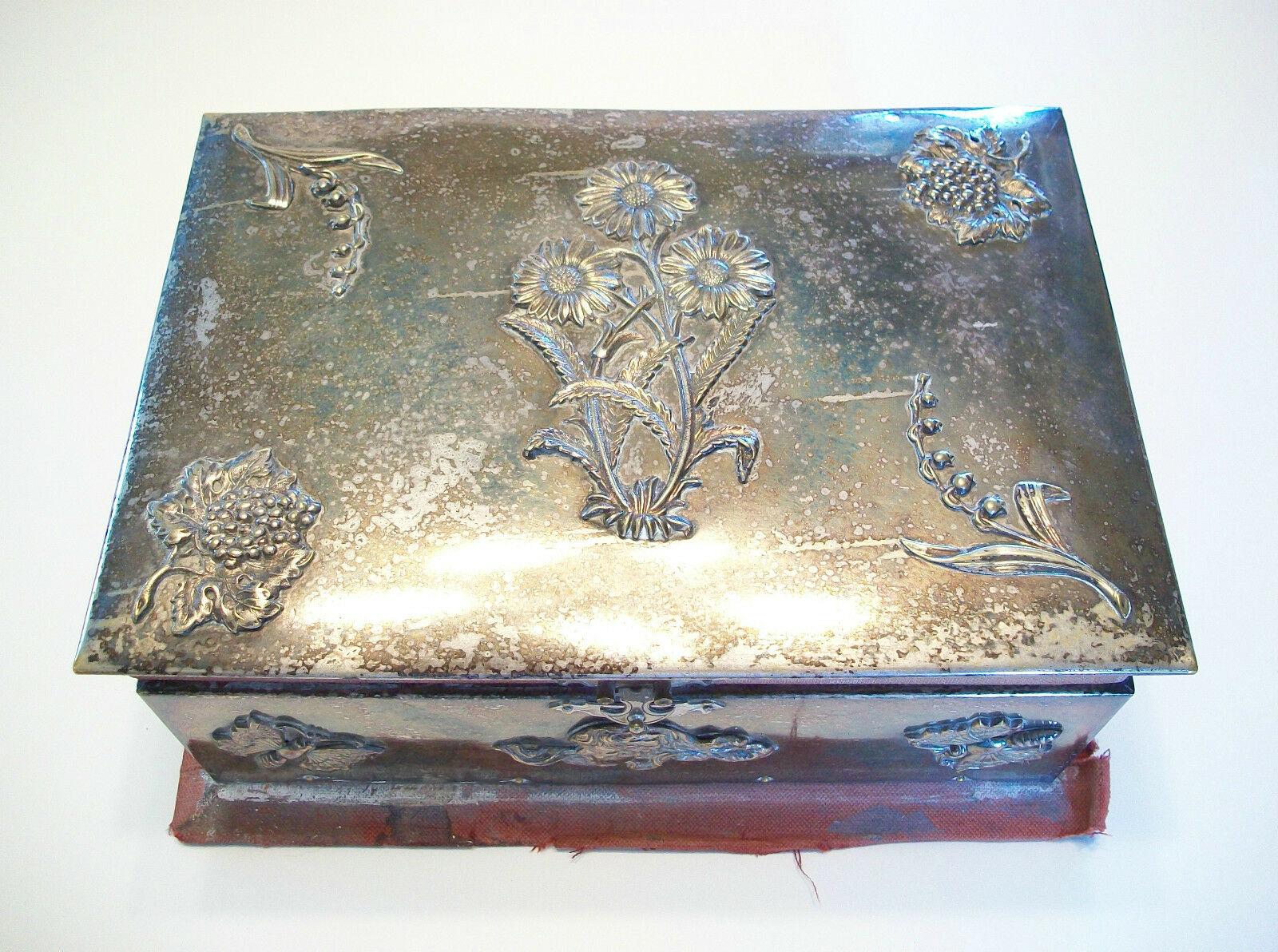 British Arts & Crafts Jewelry Box with Applied Decoration - Unsigned - U K - Circa 1880 For Sale