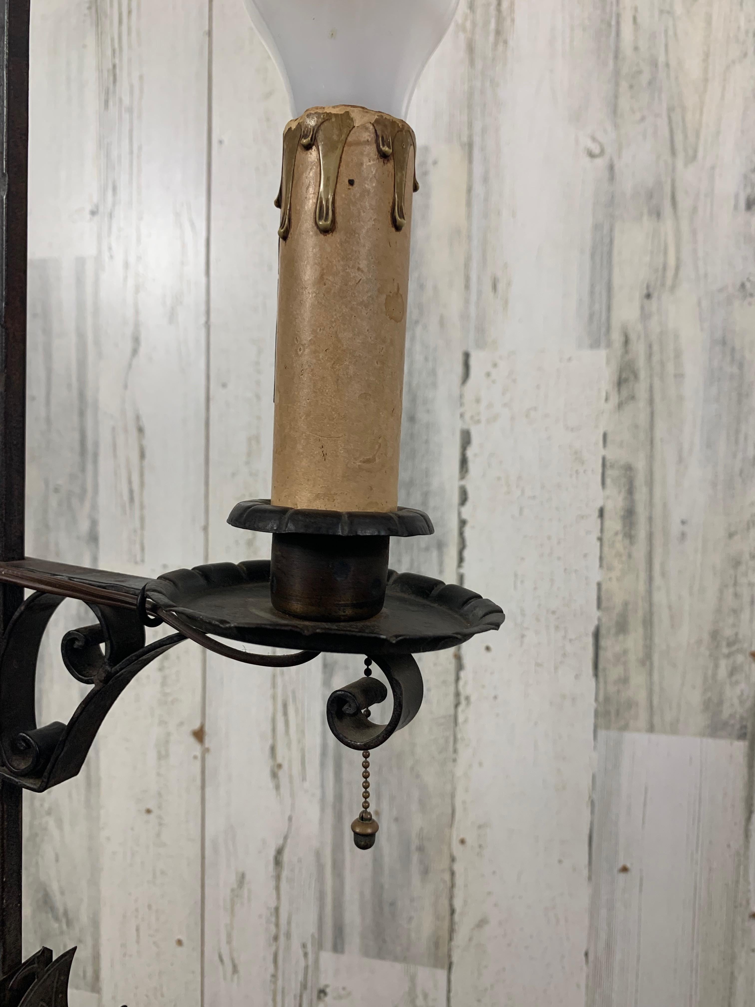Arts & Crafts Lamp with Mica Shade 5