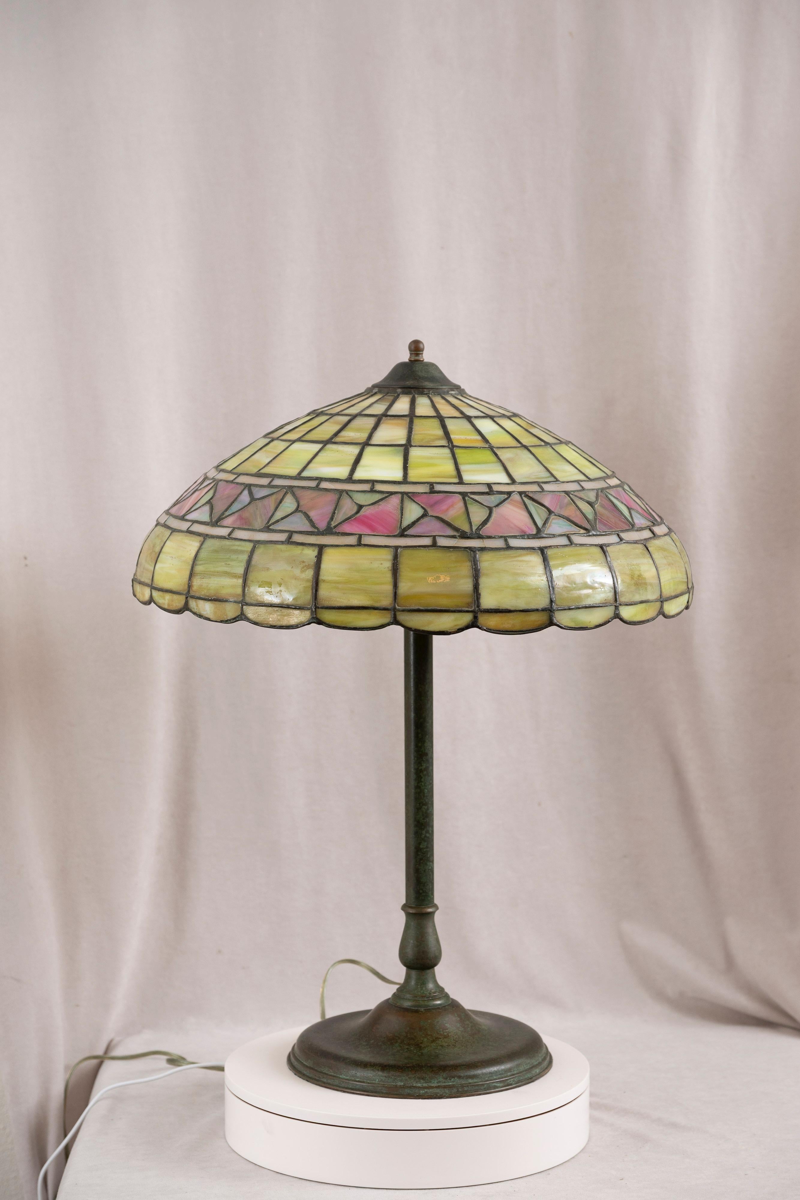 Arts & Crafts Leaded Glass Table Lamp, Duffner & Kimberly  ca. 1910 For Sale 2