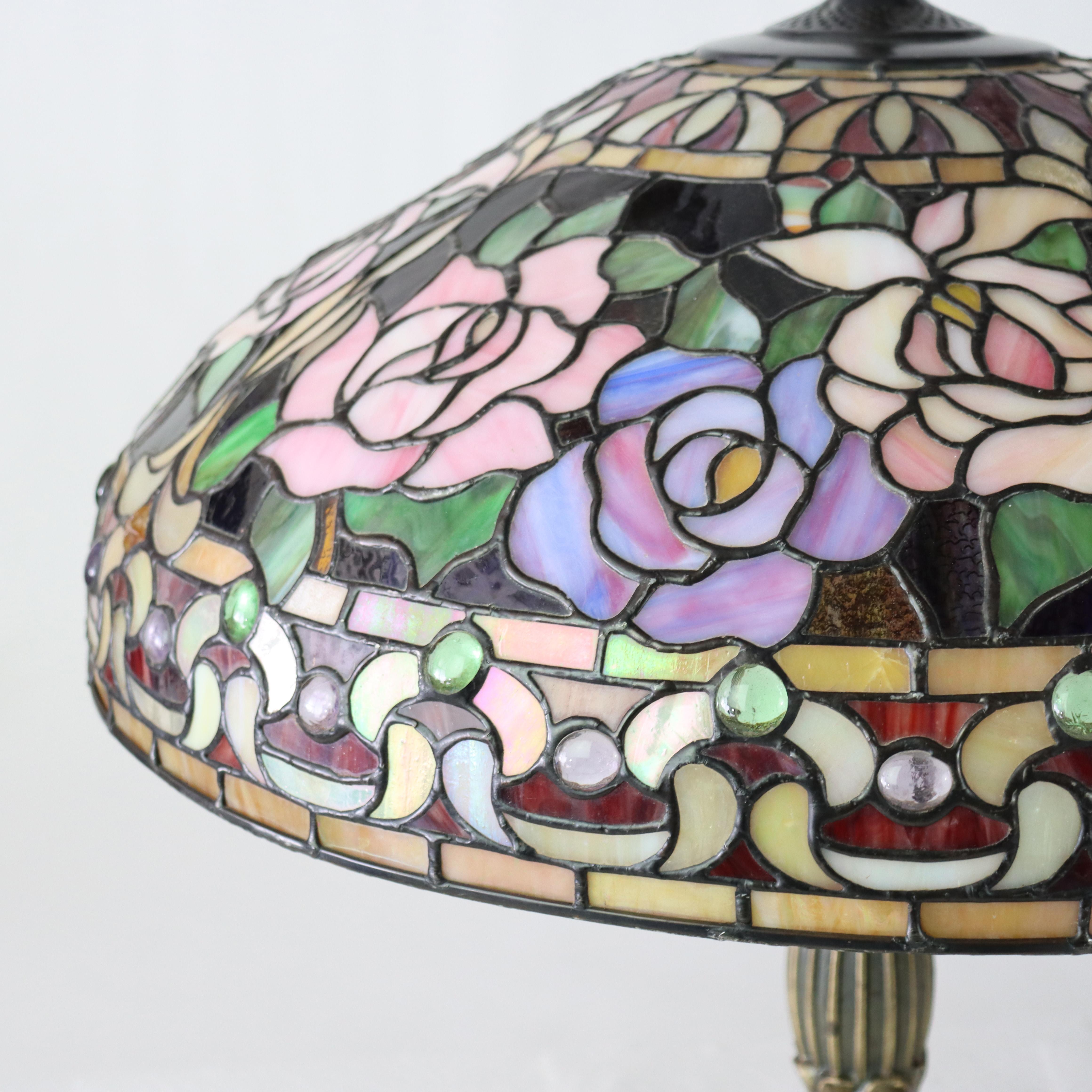 Lámpara de sobremesa Arts & Crafts Leaded Stained glass 20thC.     
Medidas - 22