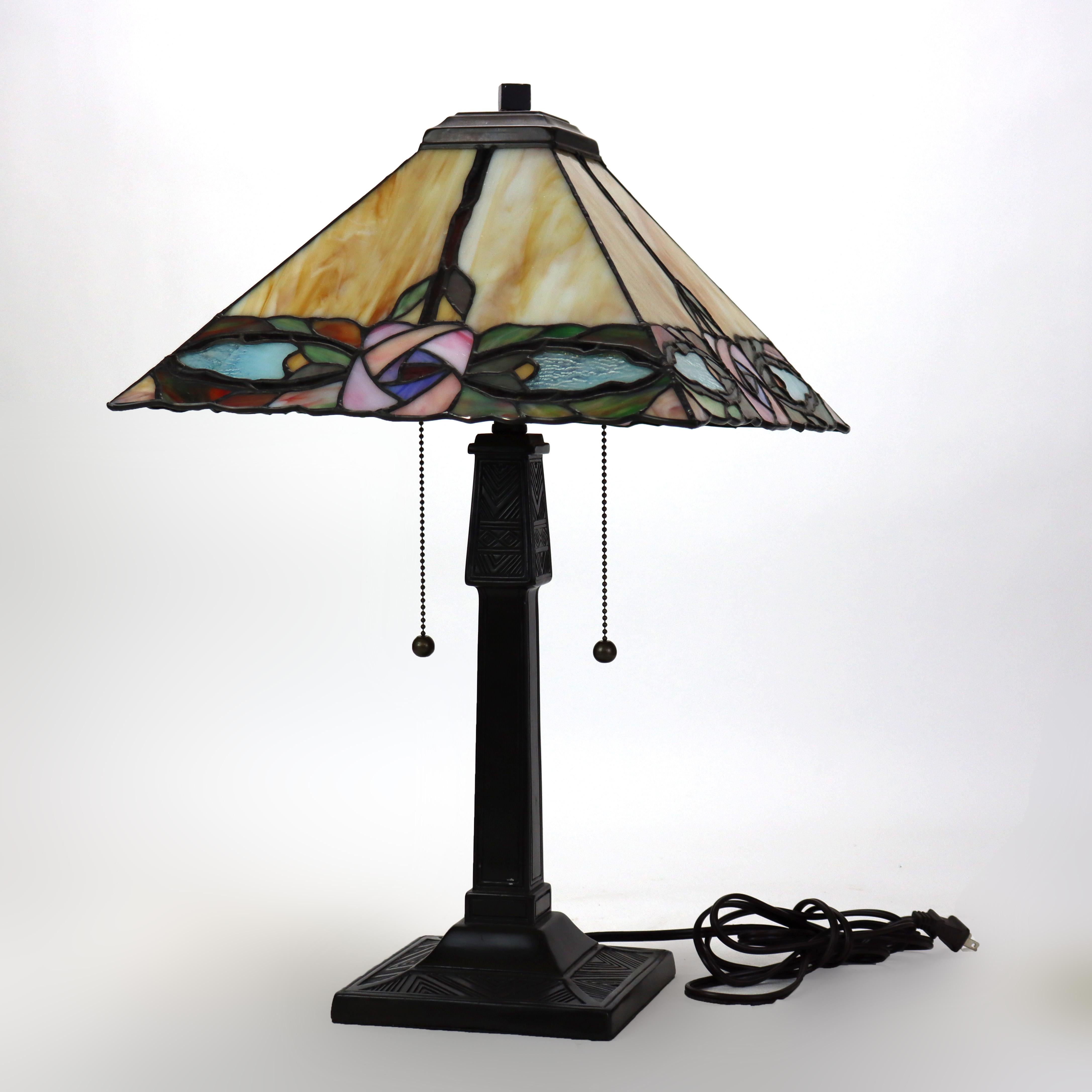 Lámpara de sobremesa Arts & Crafts Leaded Stained glass 20thC Artes y manualidades en venta