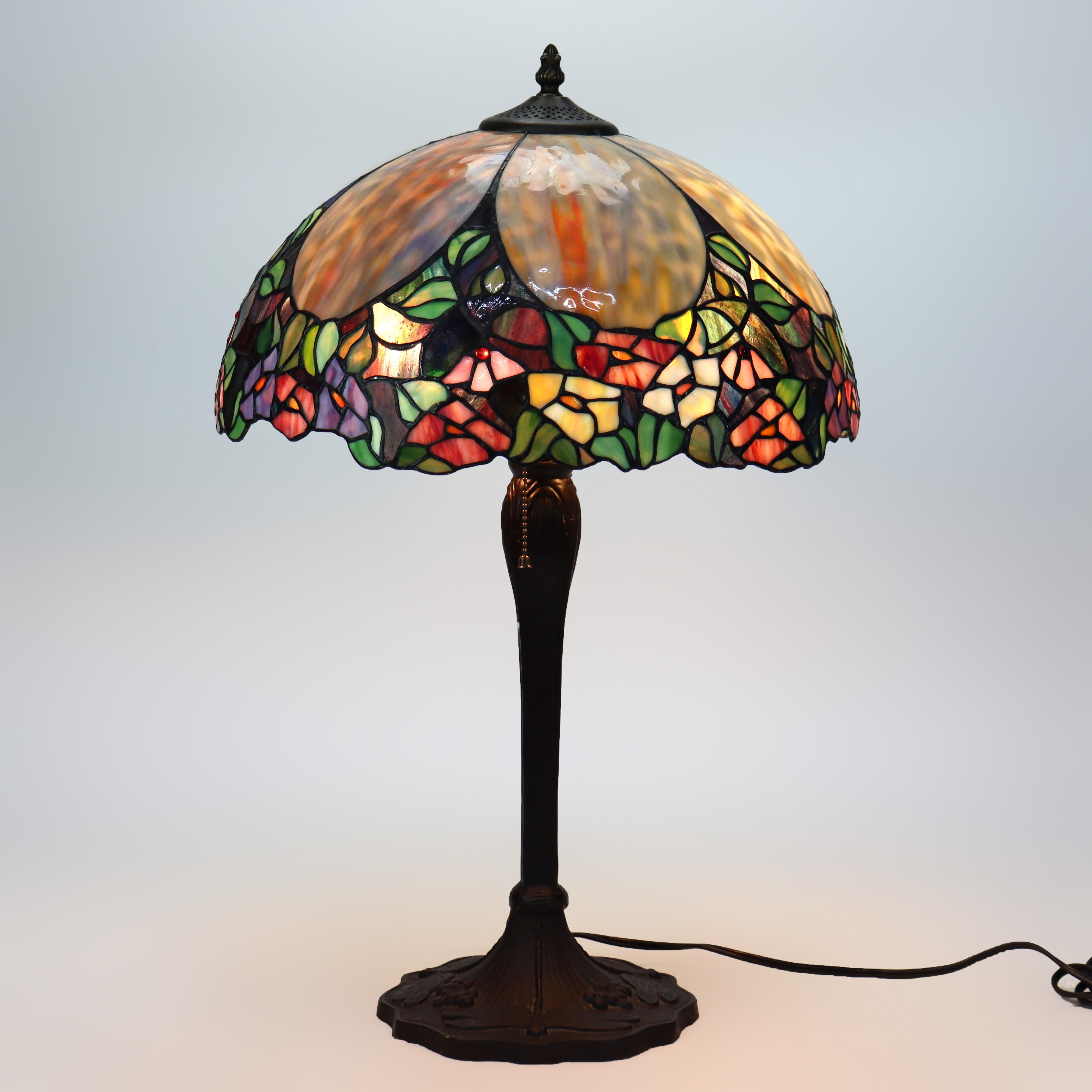 Lámpara de sobremesa Arts & Crafts Leaded Stained glass 20thC Artes y manualidades en venta
