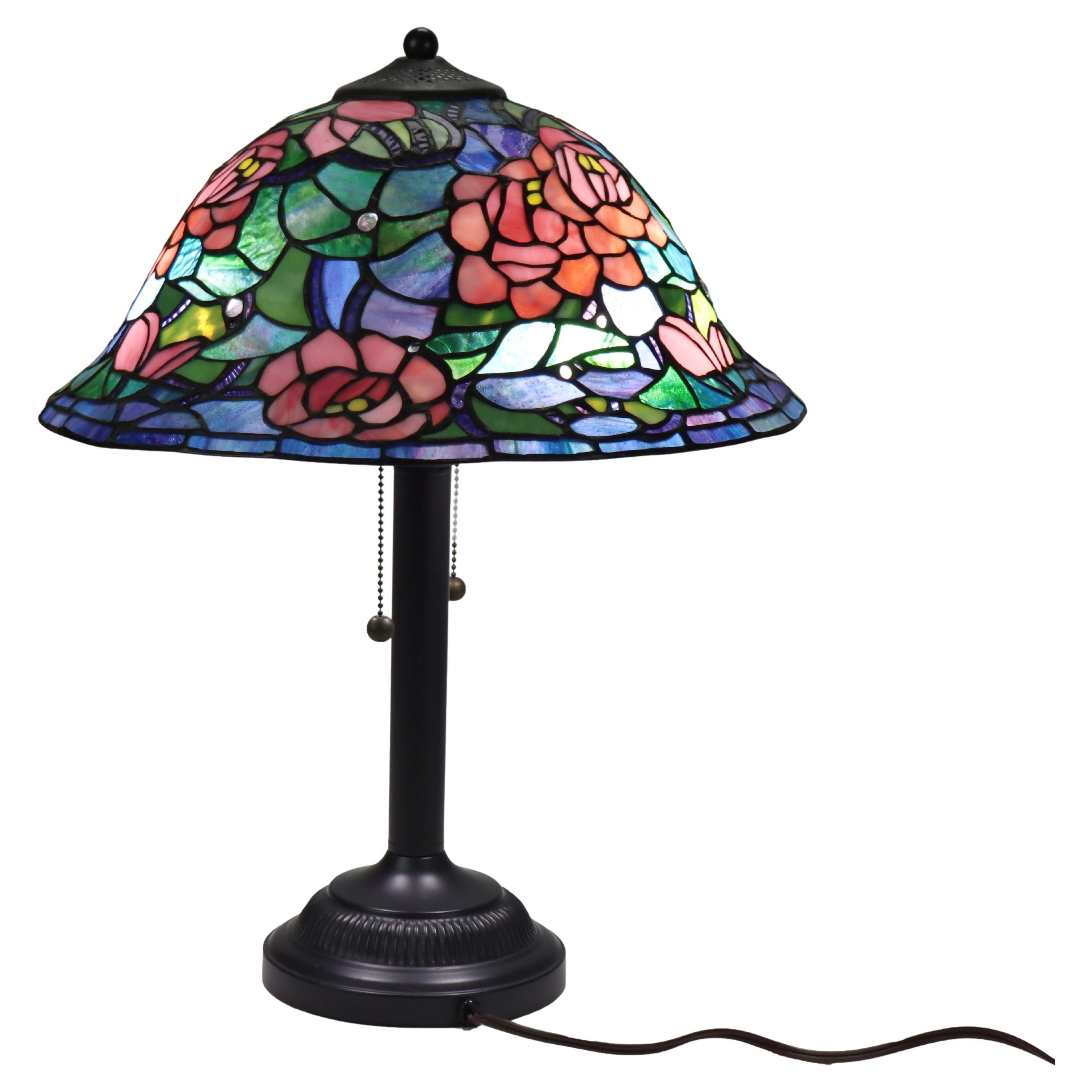 Arts & Crafts Leaded Stained Glass Table Lamp 20thC