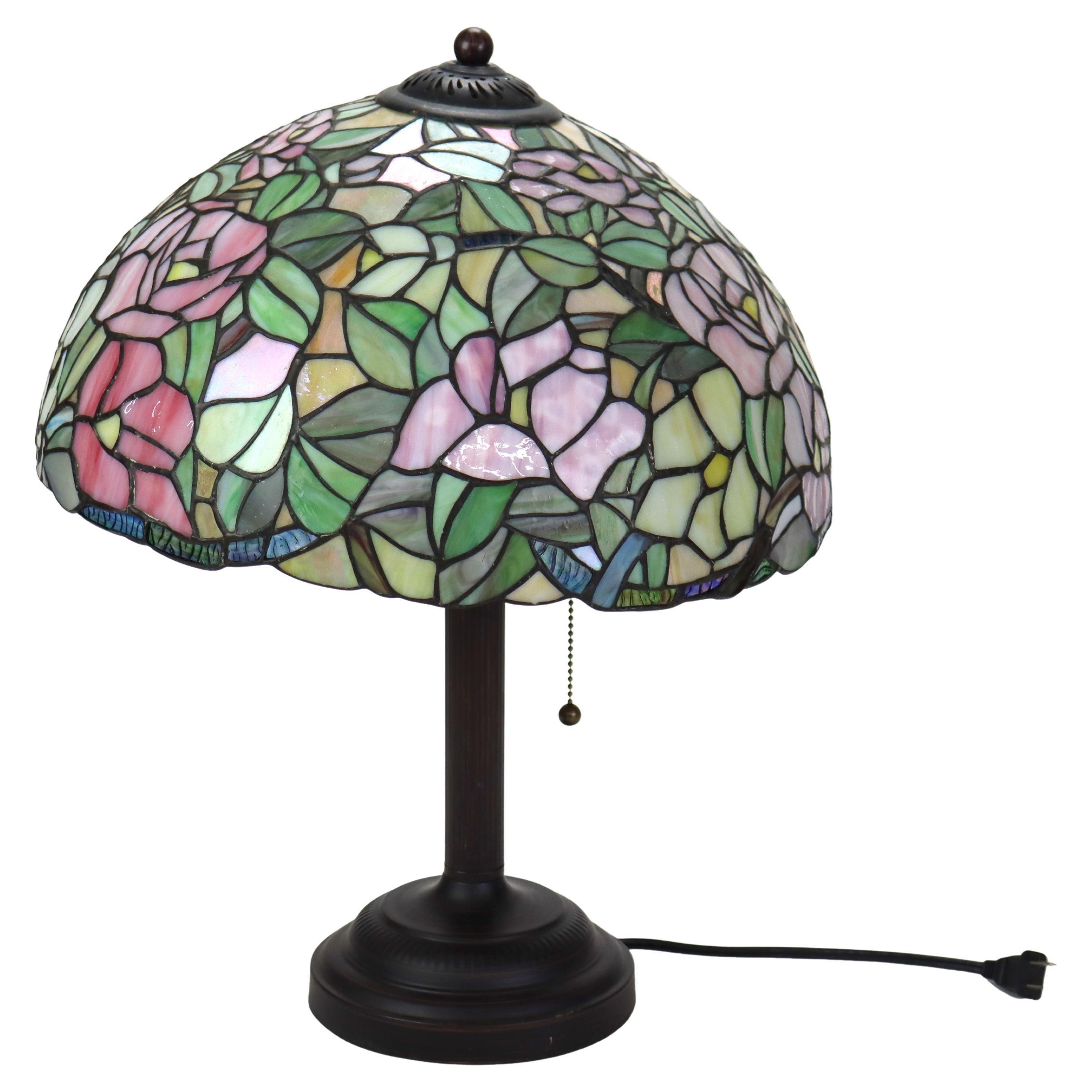 Arts & Crafts Leaded Stained Glass Table Lamp 20thC