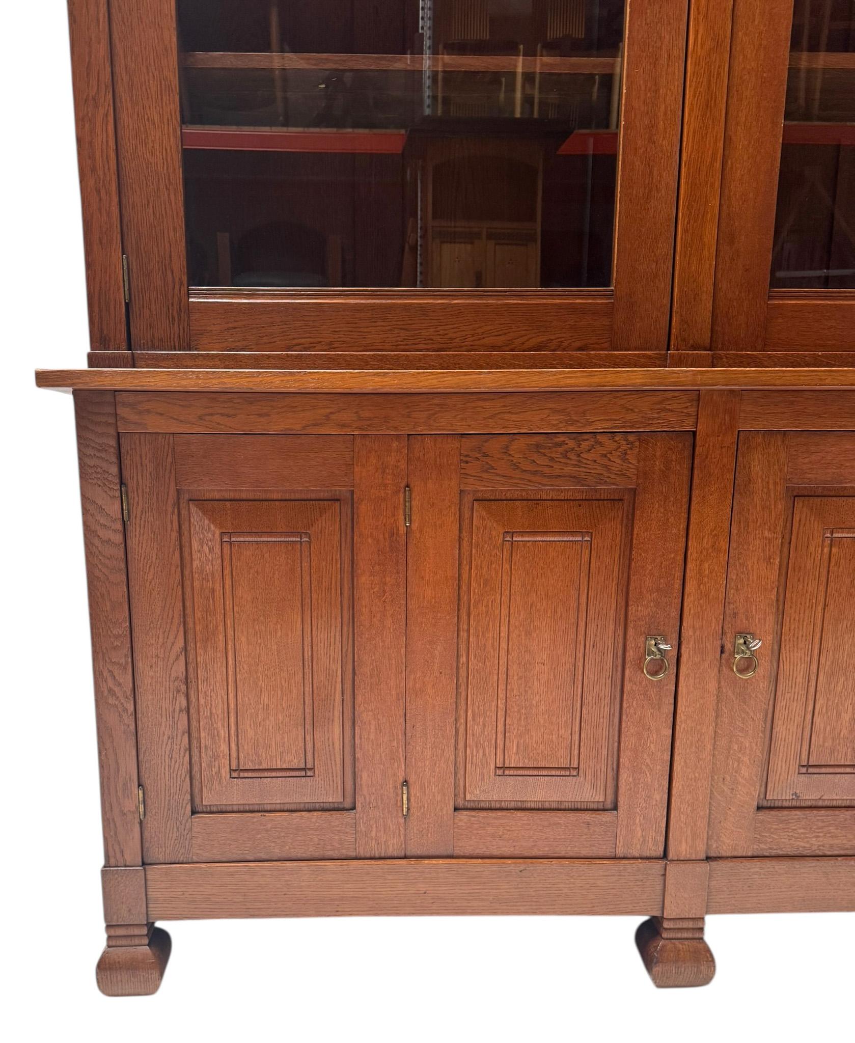 Laiton Bibliothèque Arts & Crafts de Willem Penaat pour De Woning Amsterdam, 1904 en vente