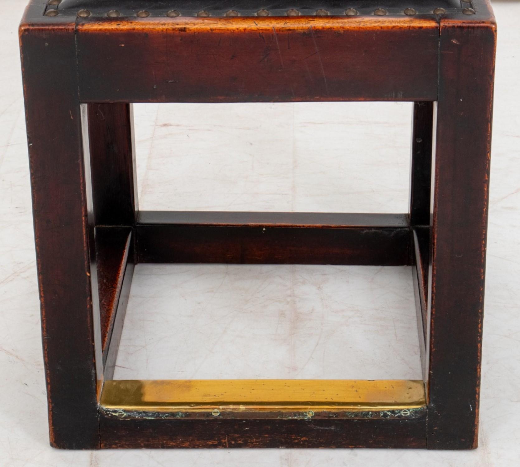 Arts and Crafts-Stuhl mit hoher Rückenlehne im Mackintosh-Stil (amerikanisch) im Angebot