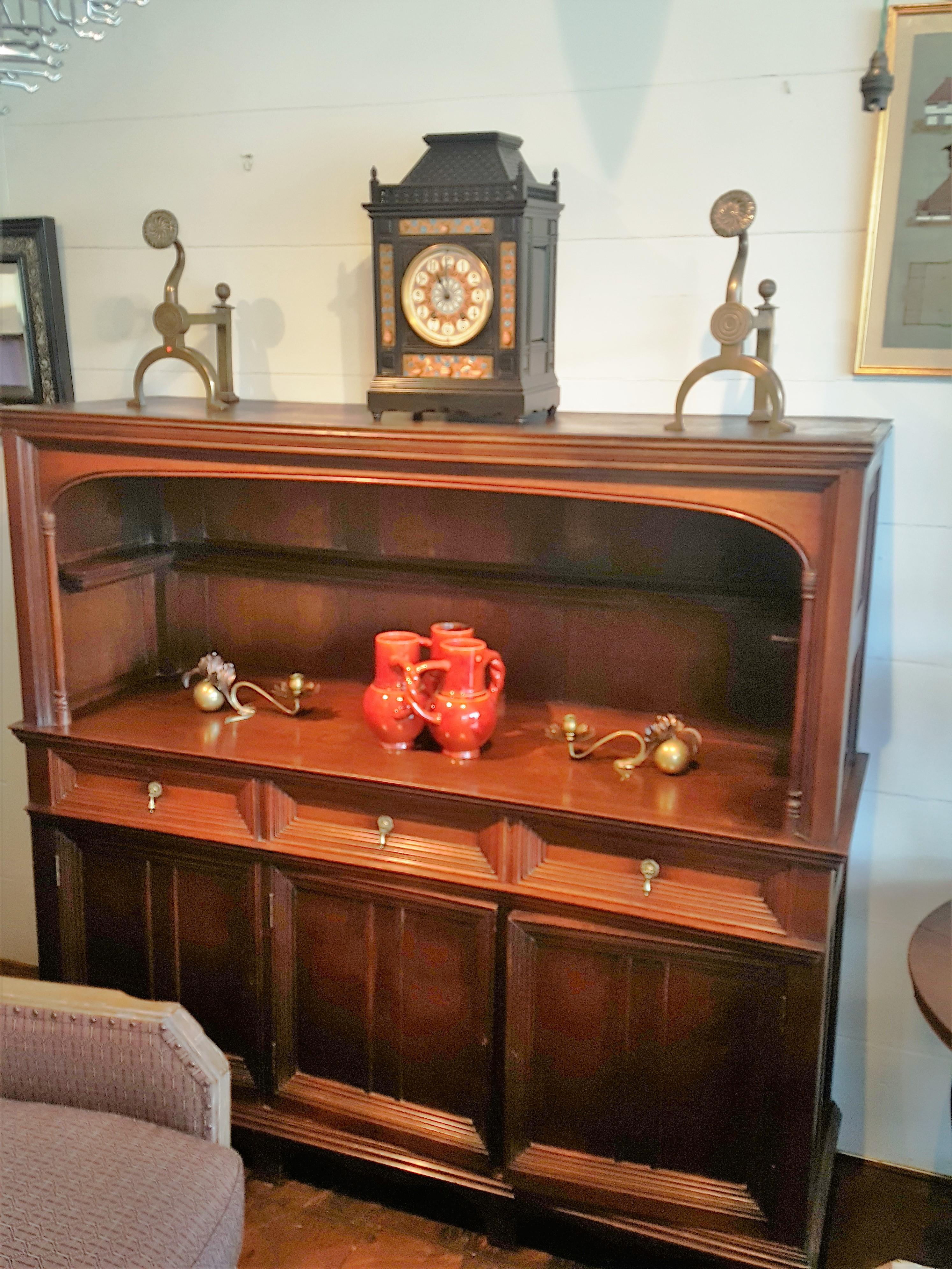 Aparador Arts & Crafts de caoba diseñado por Philip Webb para Morris & Co. Británico en venta