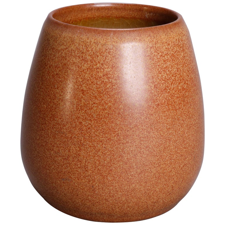 Arts And Crafts Marblehead Art Pottery Vase Circa 1910 For Sale