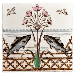 Tile de kingfisher en poterie de Minton Arts & Crafts conçu par Christopher Dresser