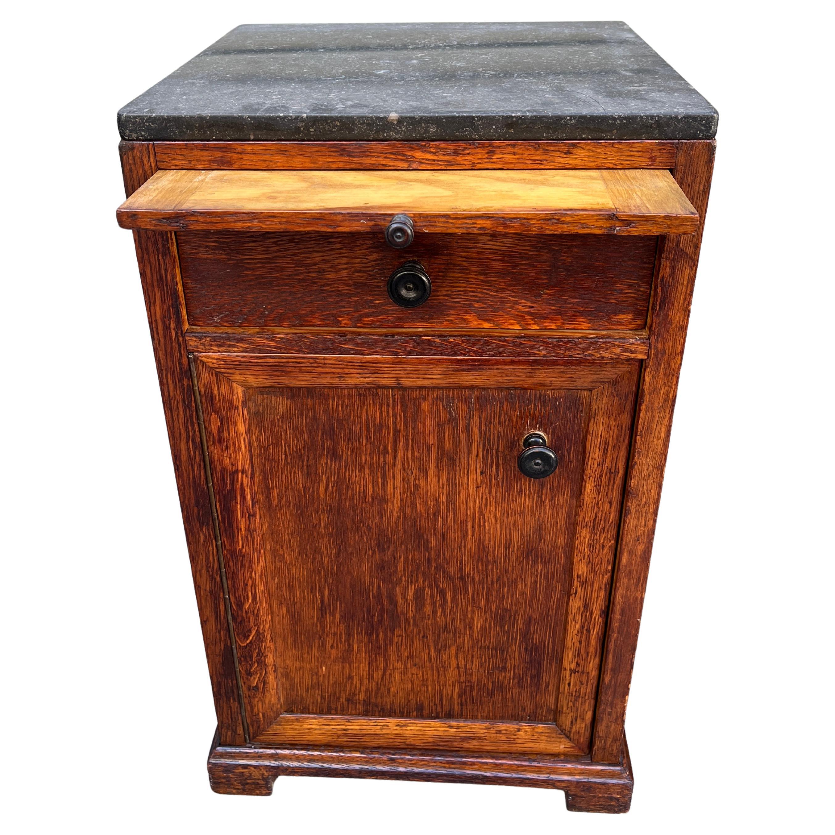 Arts & Crafts Mission Oak Antique Craftsman Bedside Tables For Sale 8