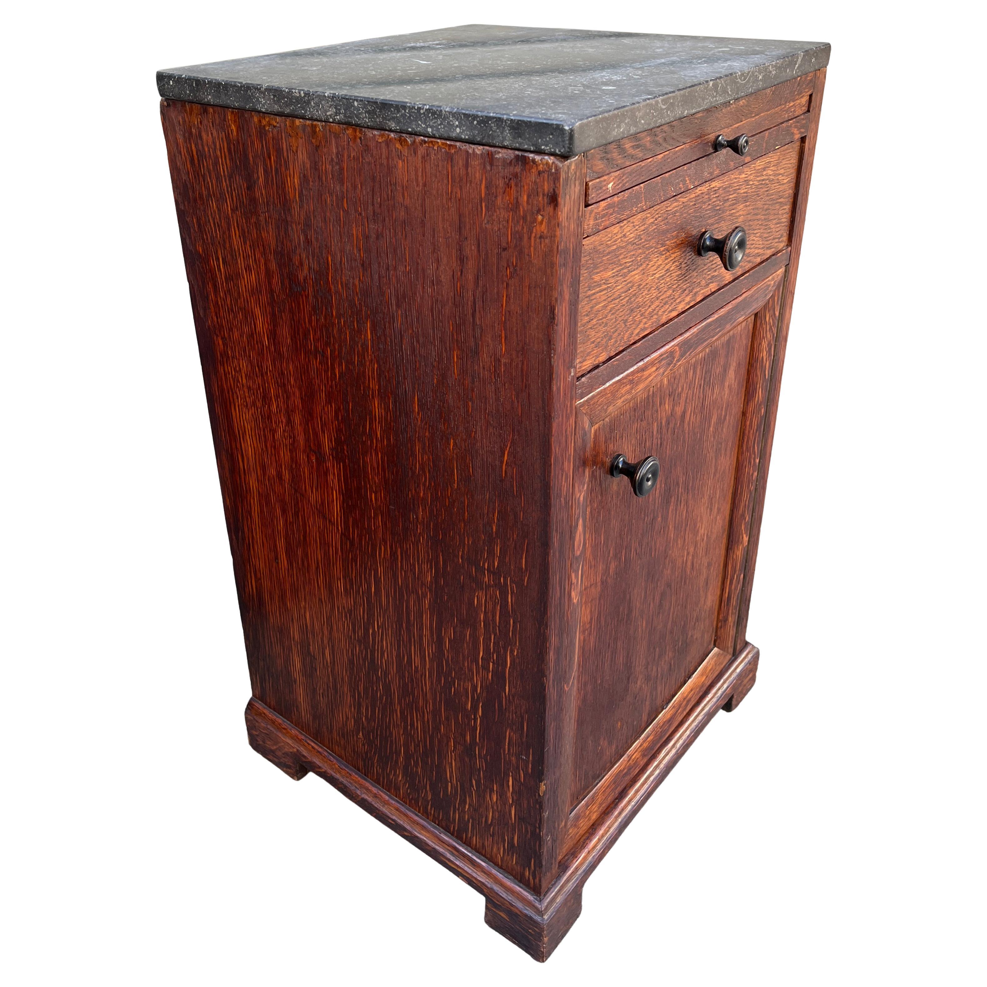 Arts & Crafts Mission Oak Antique Craftsman Bedside Tables For Sale 2