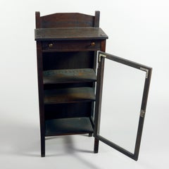 Arts & Crafts Mission Oak Stickley School Diminutive Oak Display Cabinet