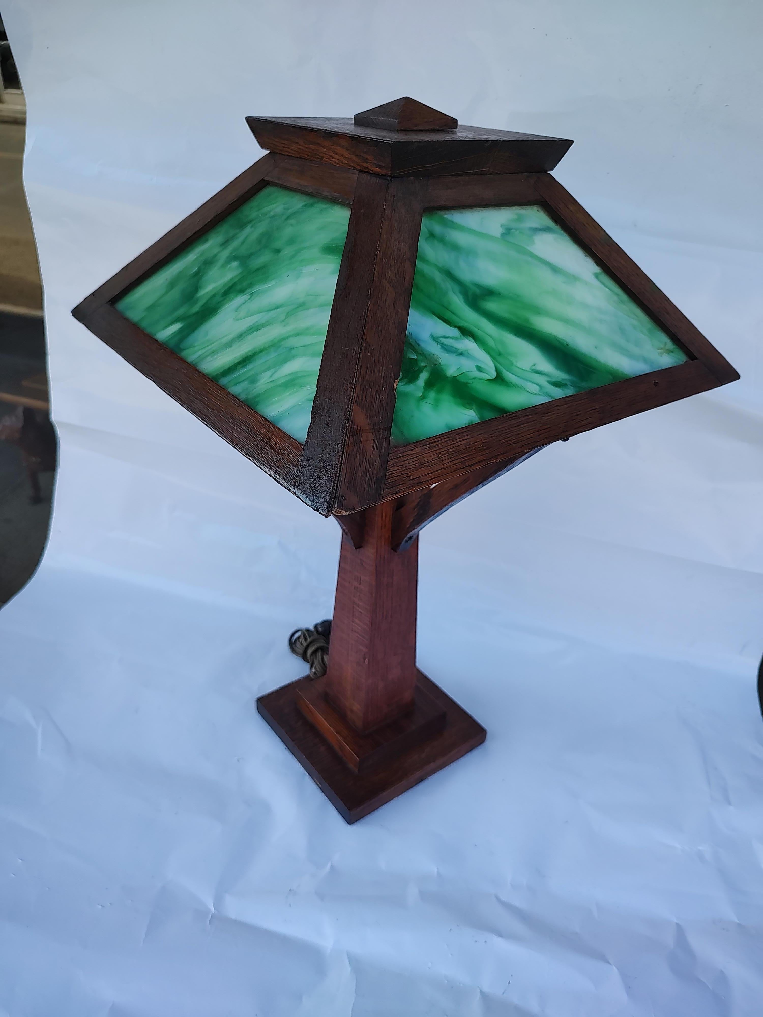 Arts & Crafts Mission Oak Table Lamp with Green Slag Glass 5