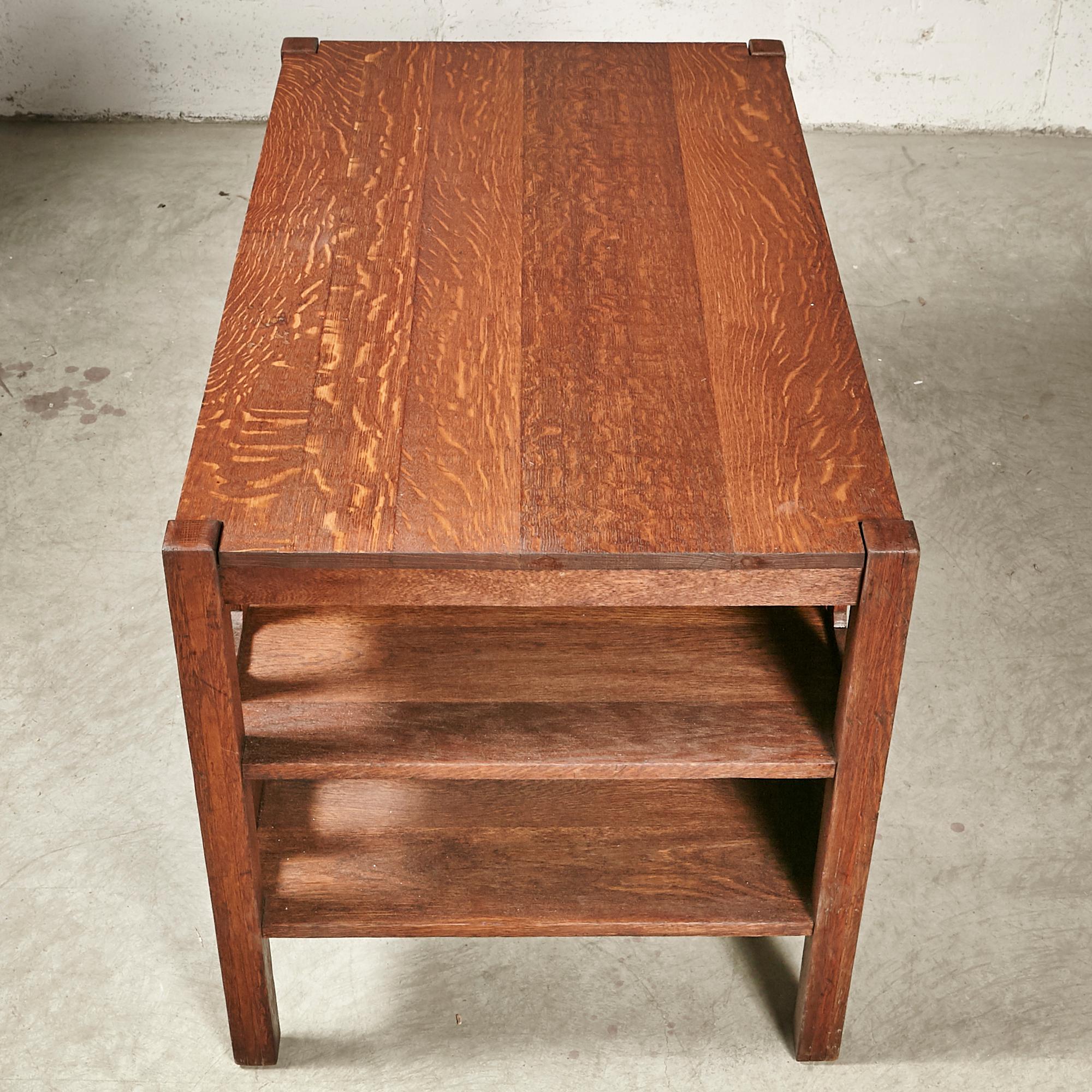 Arts & Crafts Mission Oak Wood Desk For Sale 1