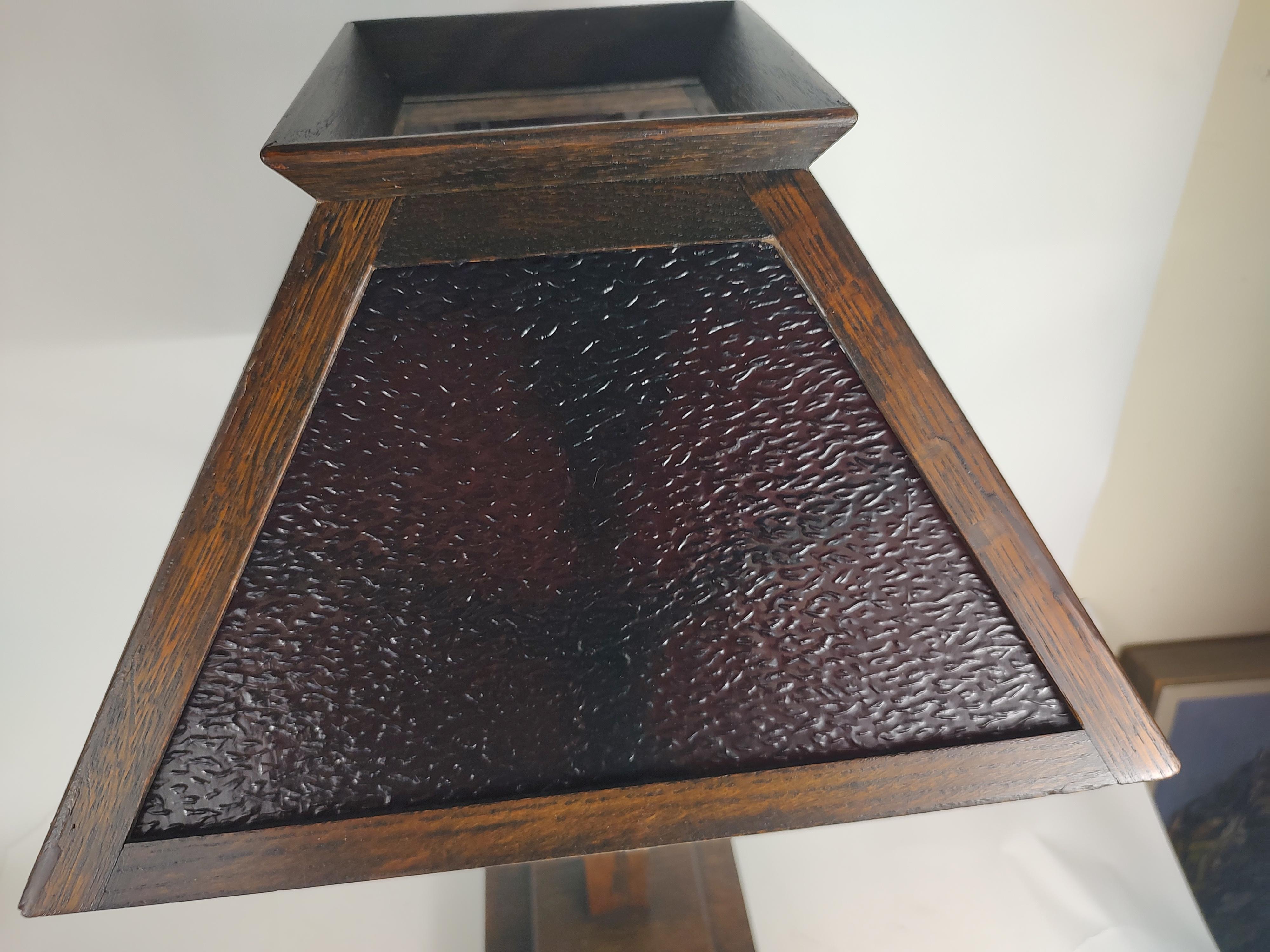 Arts & Crafts Mission Quarter Sawn Oak with Red Slag Glass Table Lamp, C1910 For Sale 7