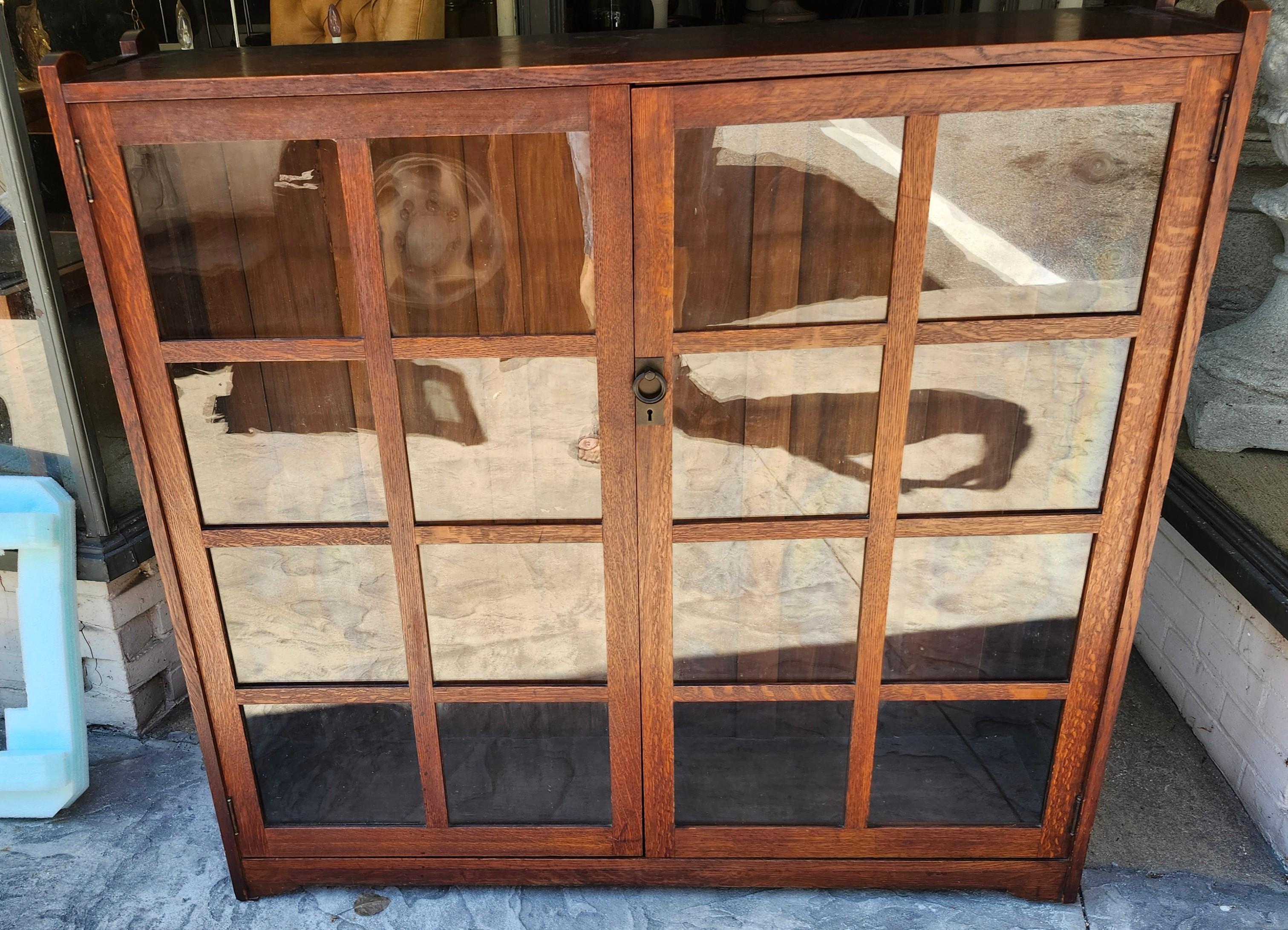 Arts & Crafts Mission Stickley Brothers Zweitüriger Bücherschrank aus Eiche C1910 im Angebot 4
