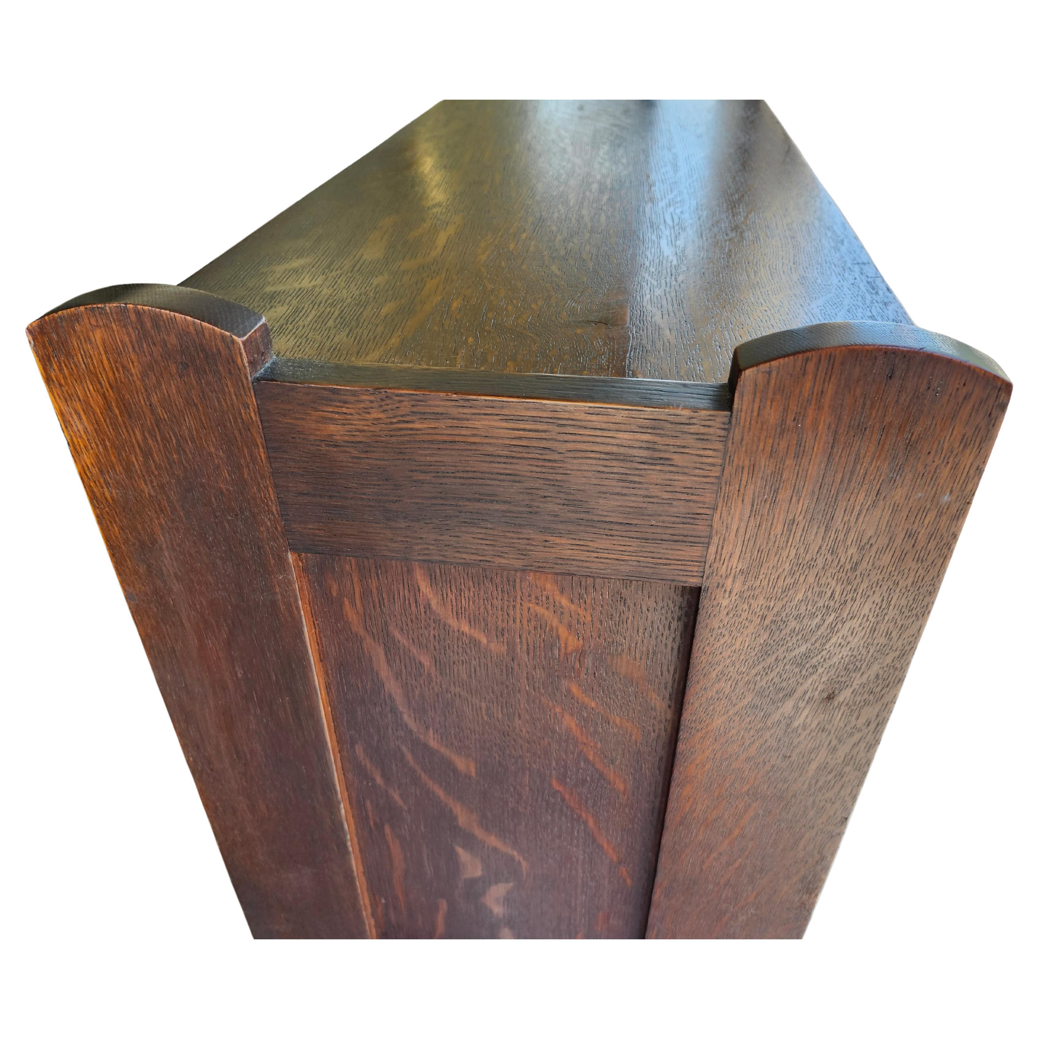 Arts & Crafts Mission Stickley Brothers Zweitüriger Bücherschrank aus Eiche C1910 im Zustand „Gut“ im Angebot in Port Jervis, NY
