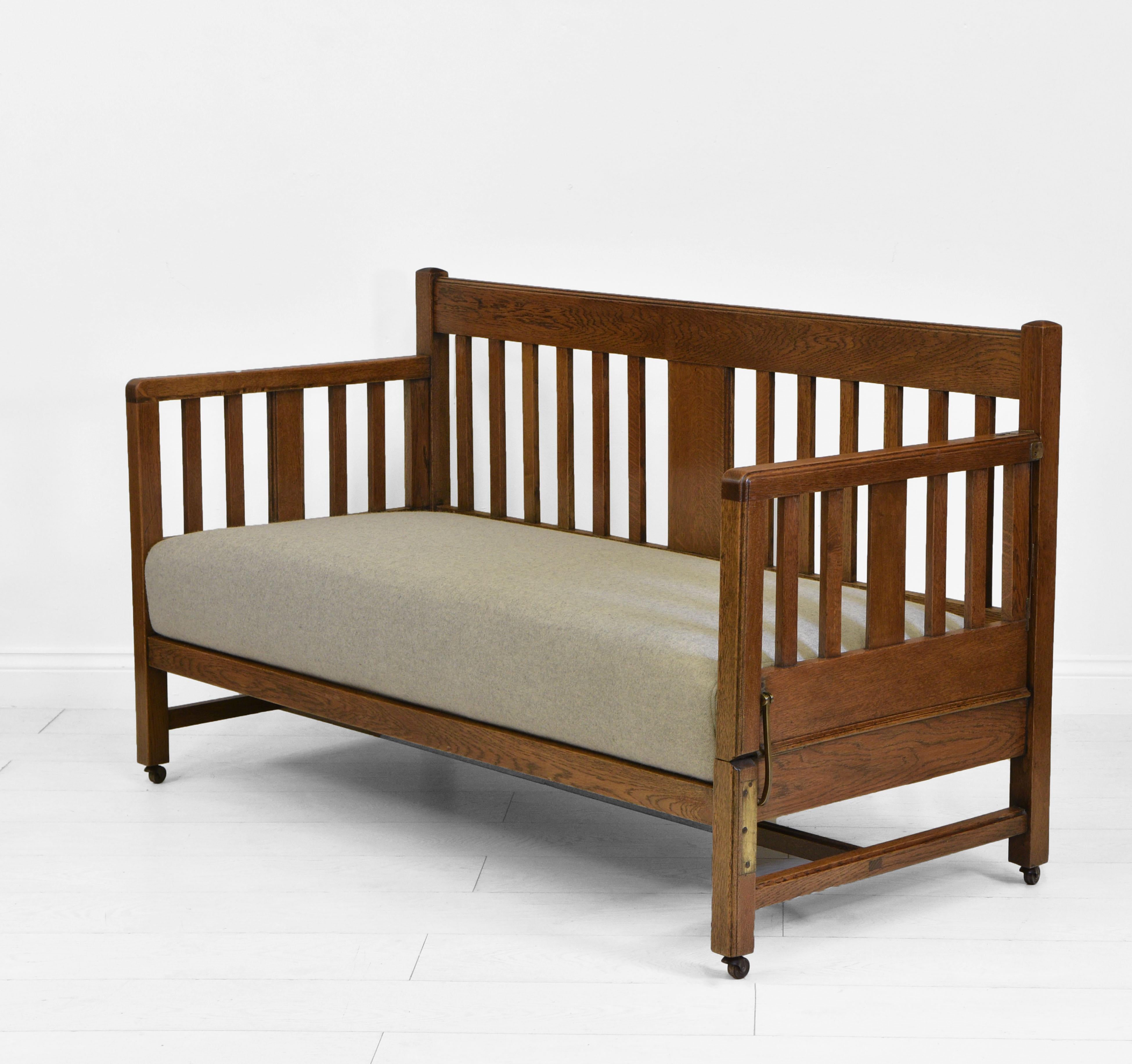 Arts and Crafts Arts & Crafts Mission Style Oak Drop Arm Settee Sofa Day Bed