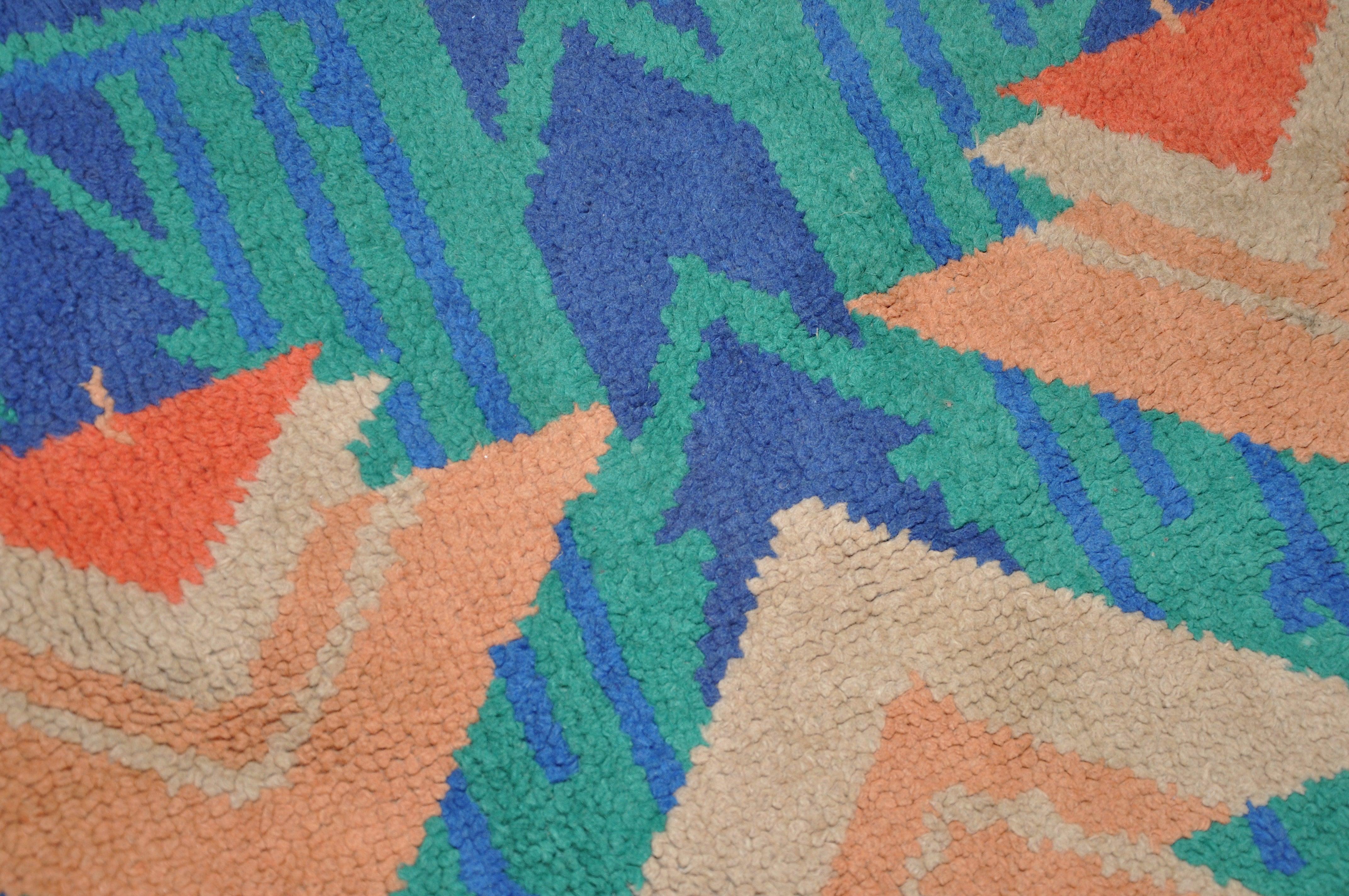 Arts & Crafts Modernism Art Deco Geometric European Green Rug Carpet In Good Condition For Sale In Belfast, Northern Ireland