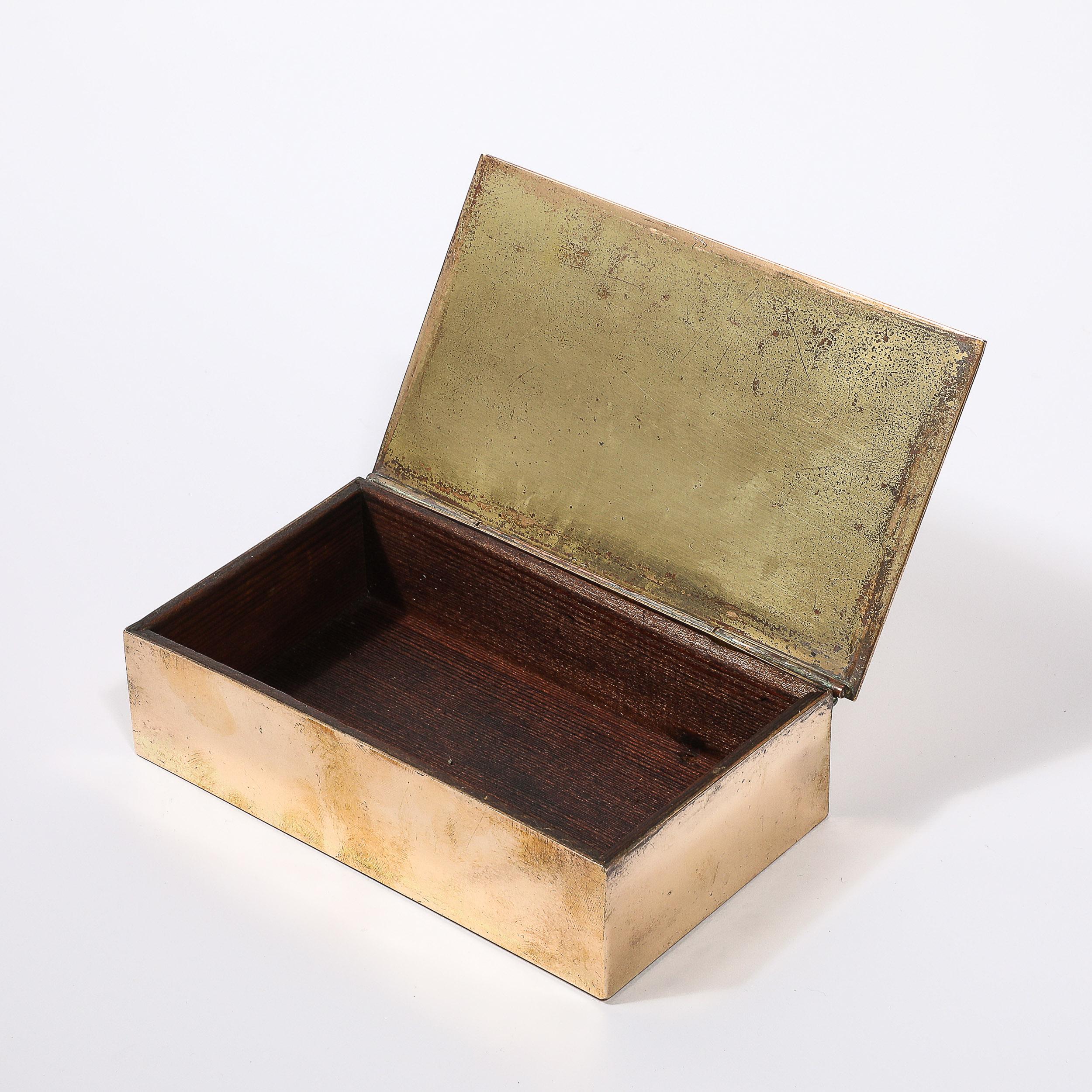 Movimiento Arts & Crafts Caja de bronce y latón con detalles heráldicos de Silver Crest Artes y manualidades en venta