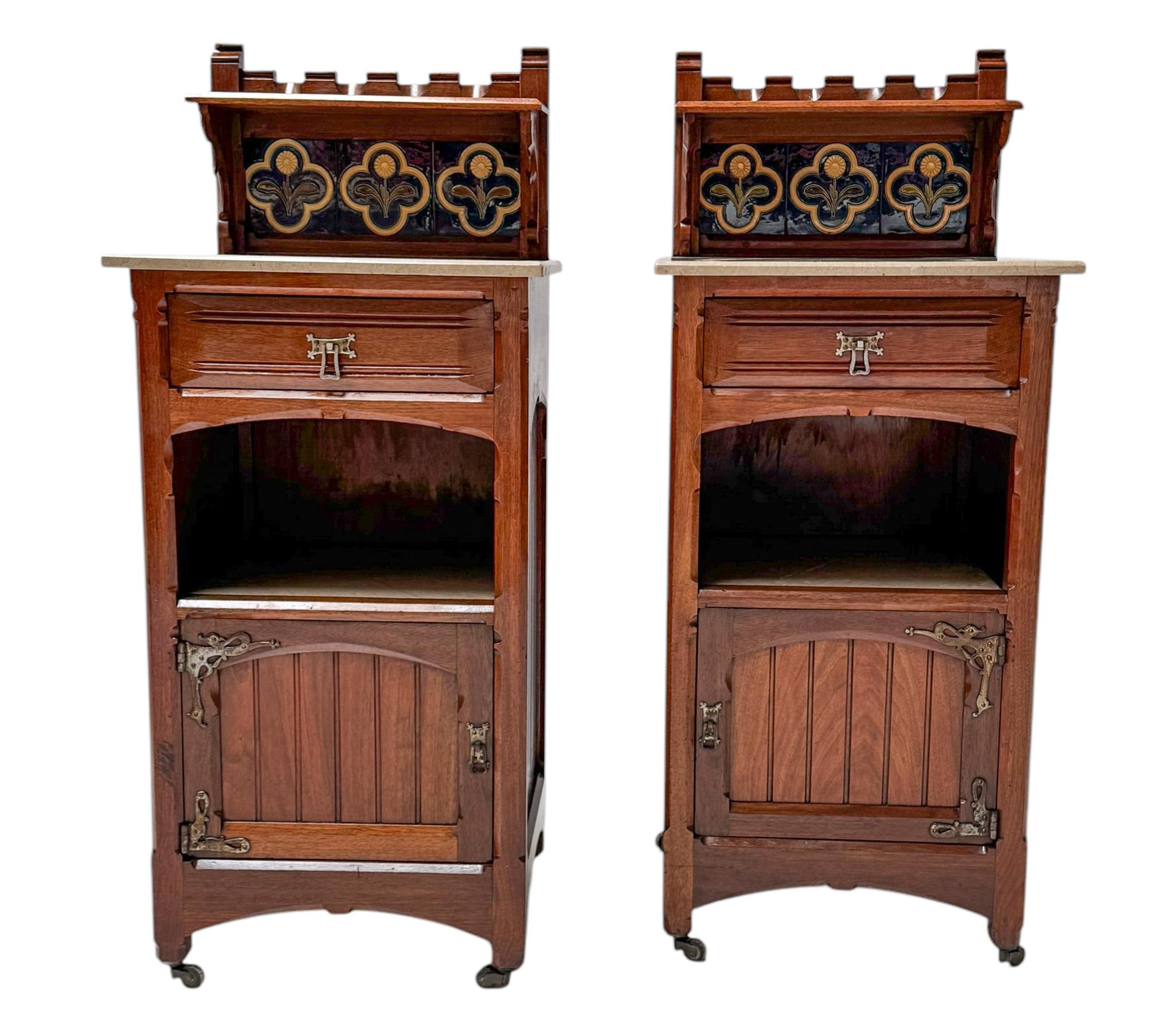 Mesillas de noche Arts & Crafts de Gustave Serrurier-Bovy, 1900 Artes y manualidades en venta