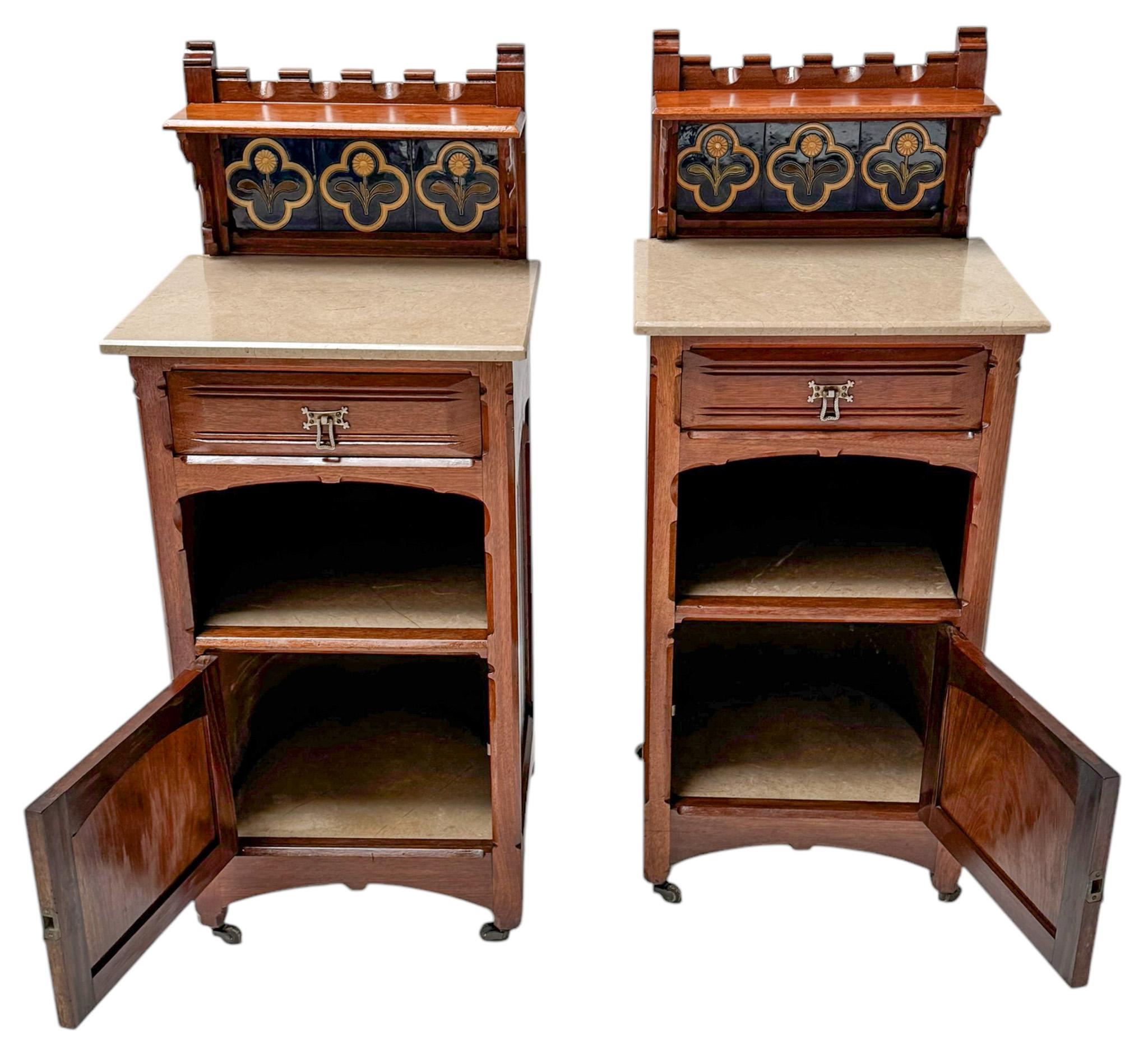 Mesillas de noche Arts & Crafts de Gustave Serrurier-Bovy, 1900 principios del siglo XX en venta