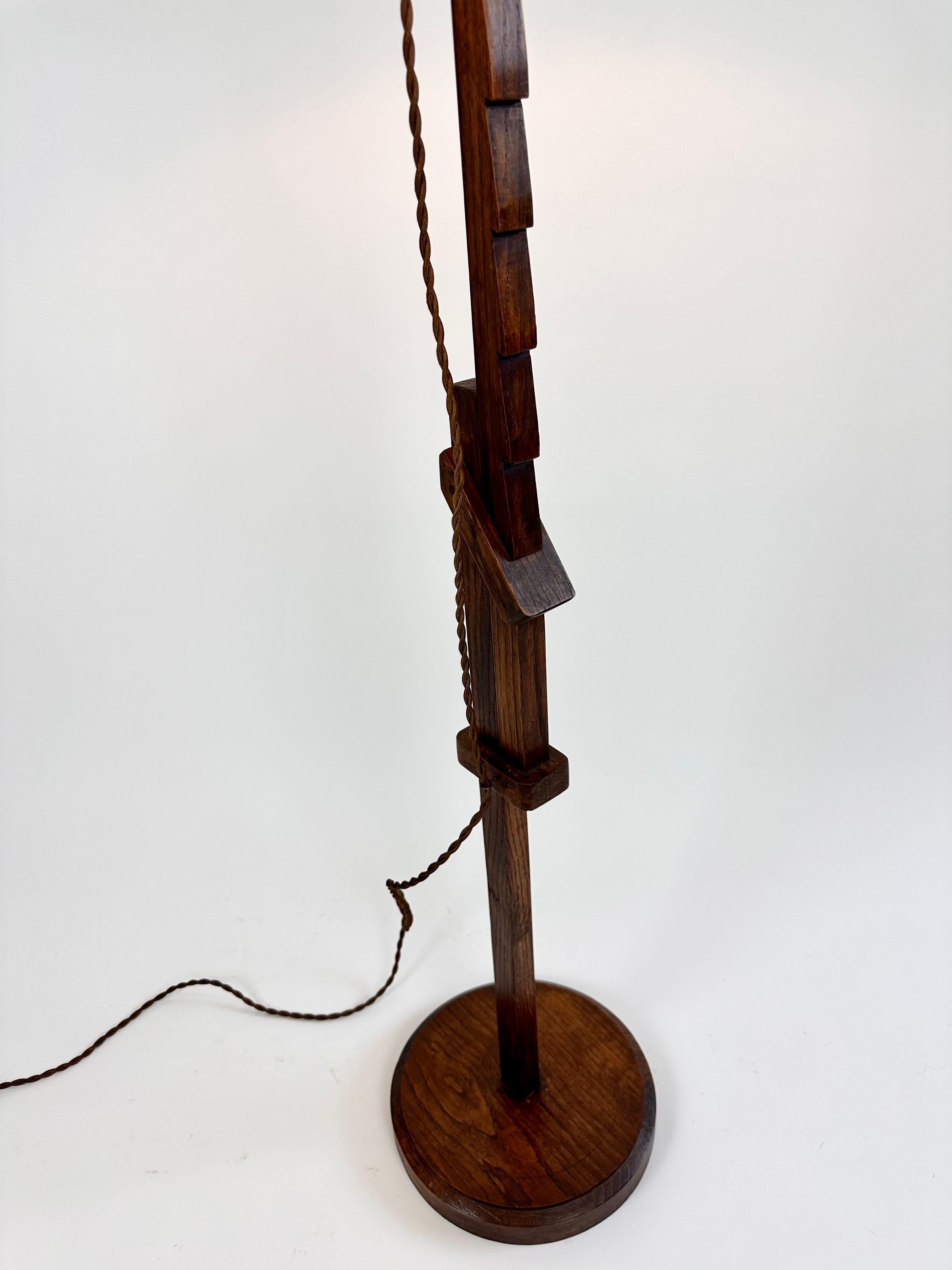 Art Deco Arts & Crafts oak adjustable ratchet floor lamp, France c. 1930s 1
