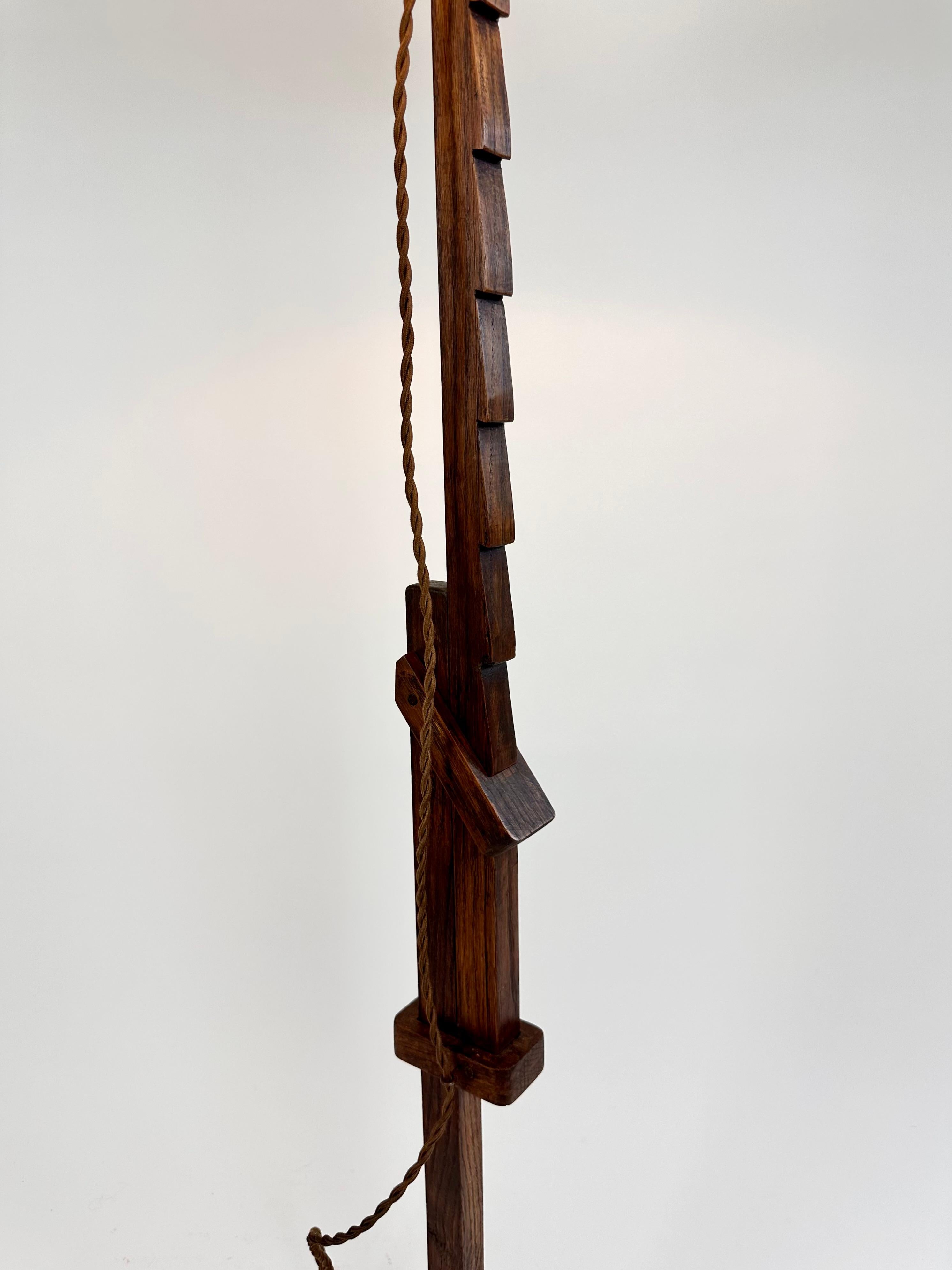 Oak Art Deco Arts & Crafts oak adjustable ratchet floor lamp, France c. 1930s