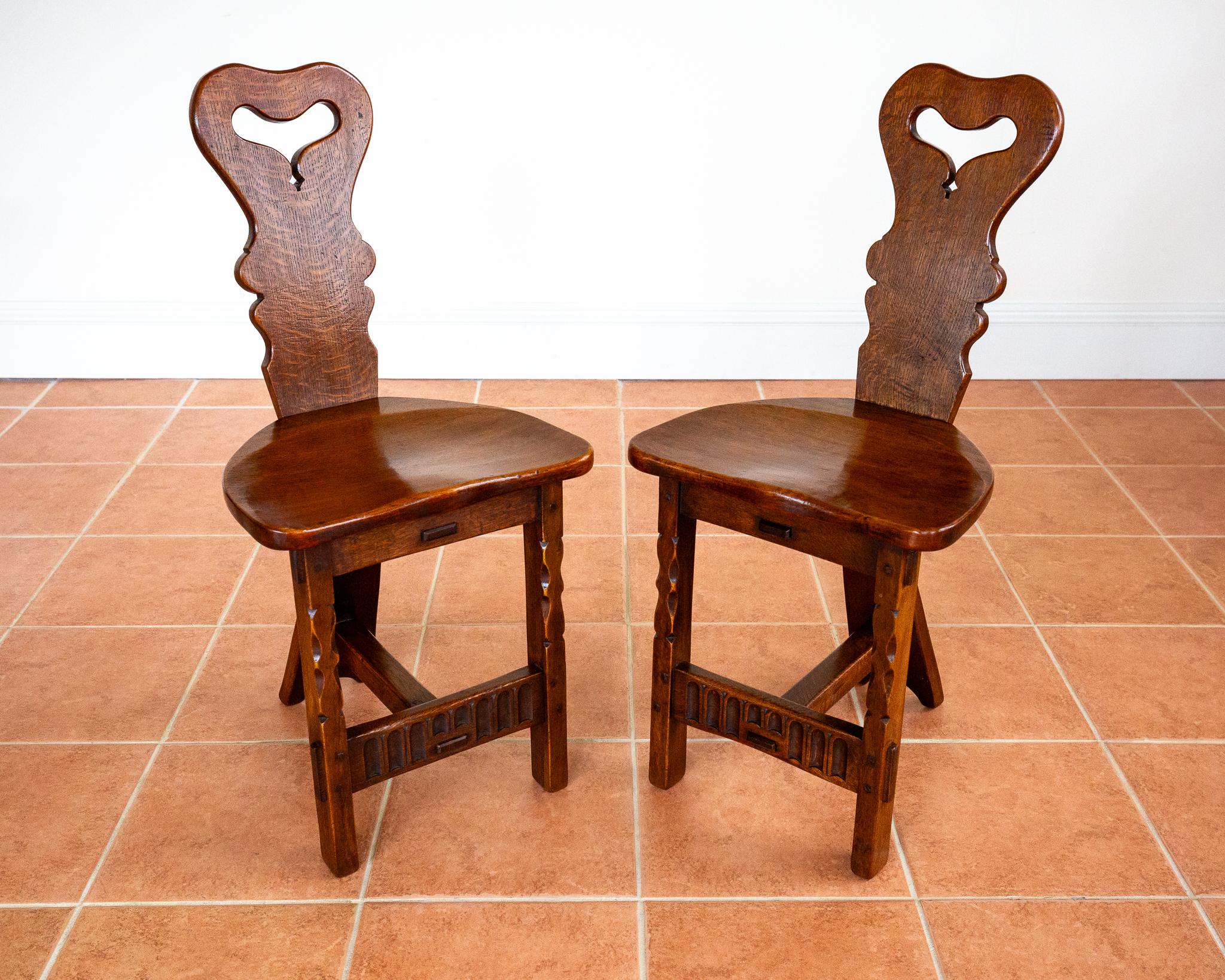 Arts and Crafts Eichenholzstühle, Paar Beistellstühle, Esszimmerstühle, Rupert Griffiths Craftsman im Angebot 9