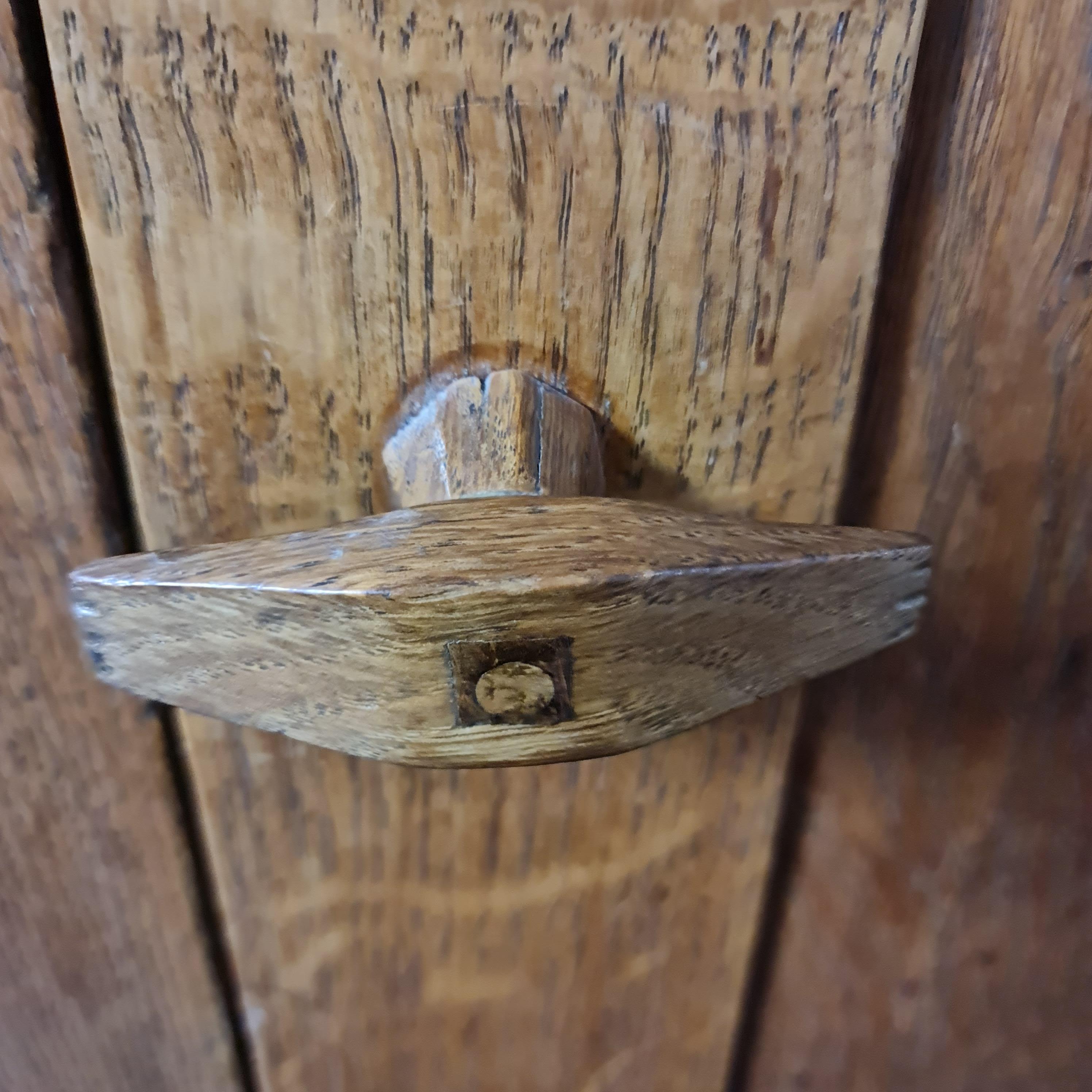 Hand-Crafted Arts & Crafts oak Cotswolds School bedside cabinet attributed to Ernest Gimson For Sale