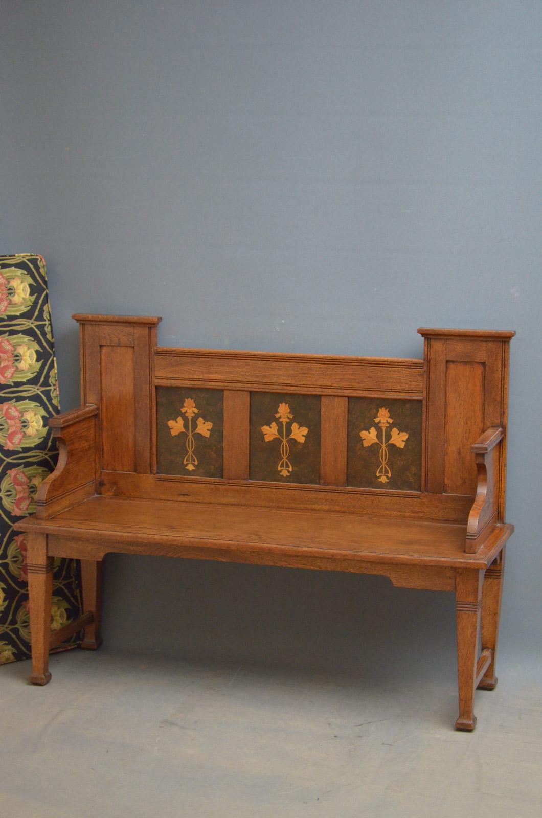 Sn4438, stylish Arts & Crafts solid oak hall seat, having 2 inlaid panels to back and generous cushion covered in William Morris style fabric, all in excellent home ready condition, circa 1890.
Measures: H 17