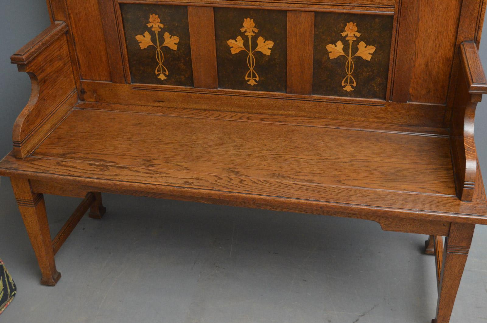 Arts & Crafts Oak Hall Bench In Good Condition In Whaley Bridge, GB