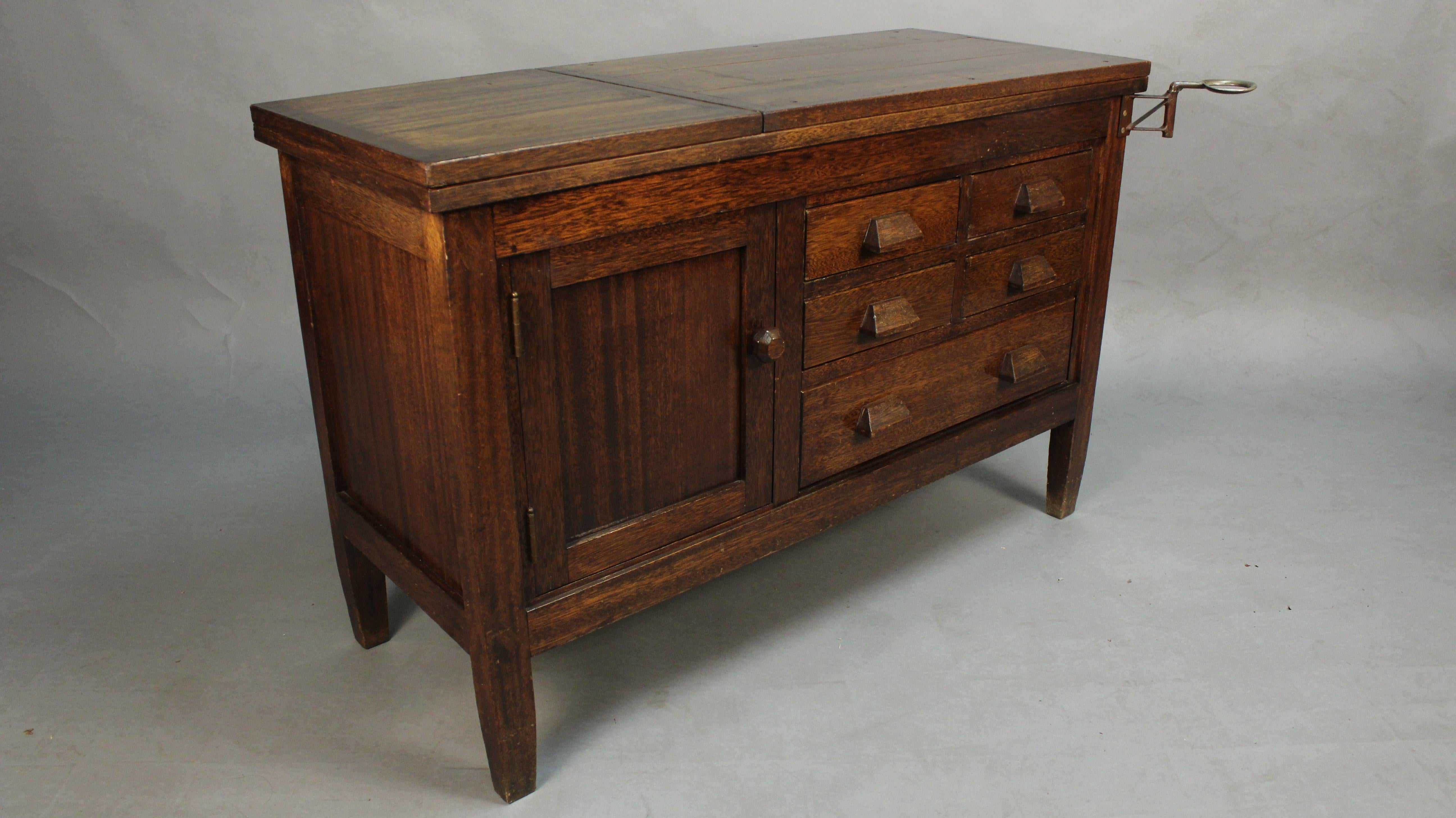Early 20th Century Arts & Crafts Oak Medical Examination Table, circa 1910 For Sale