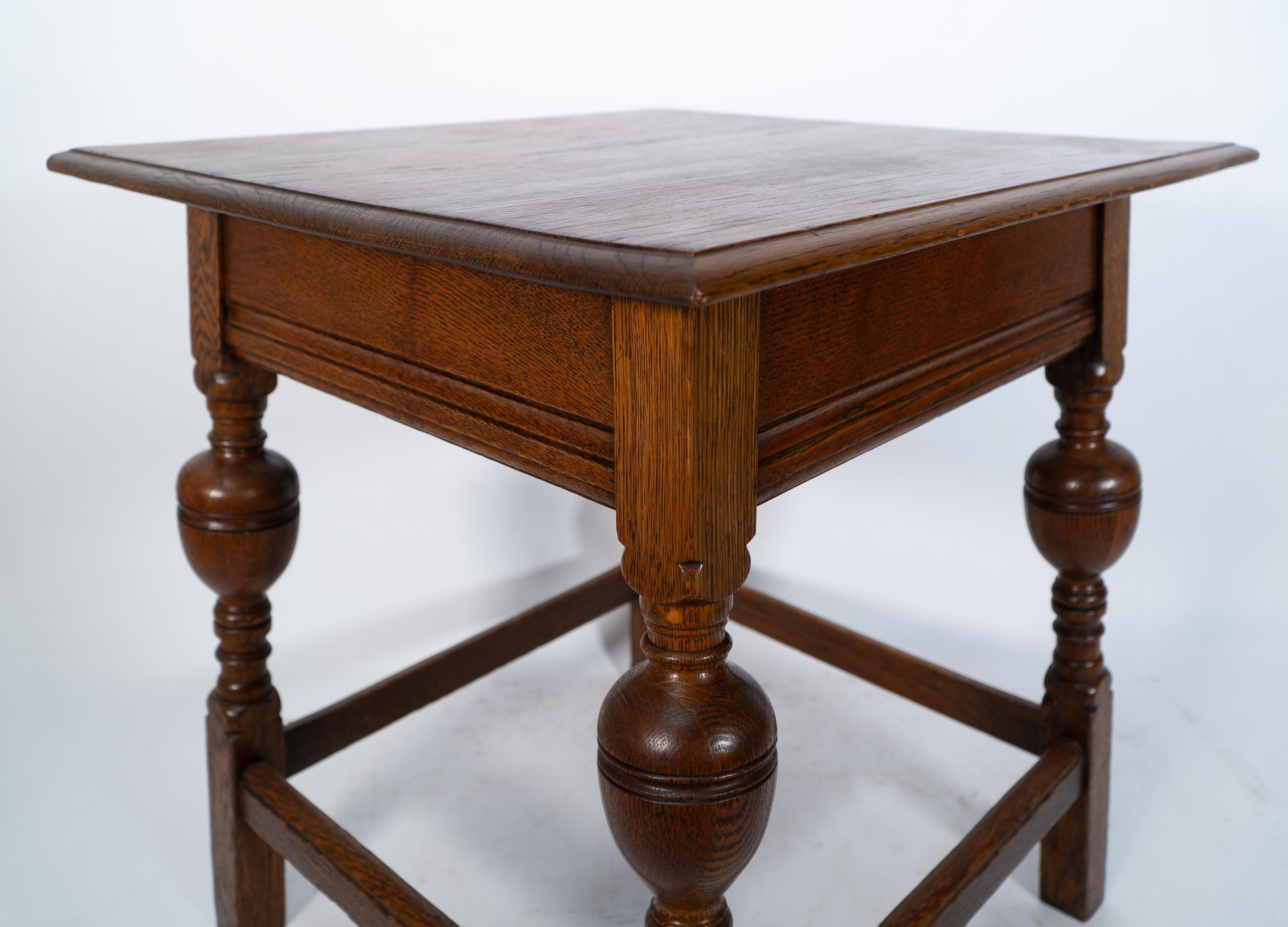 Arts & Crafts oak table illustrated in the Liberty & Co 1907 furniture catalogue For Sale 7