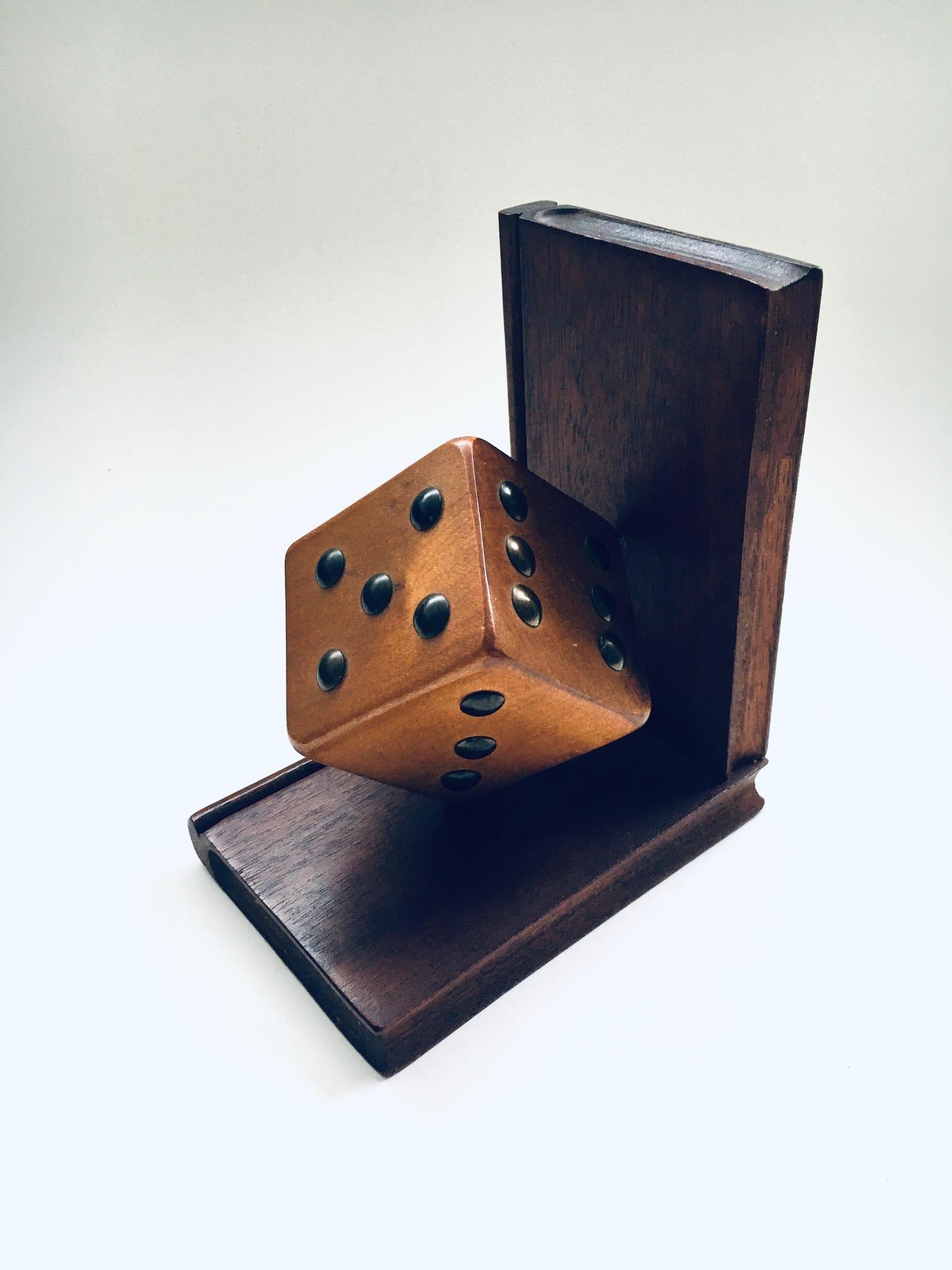 Arts & Crafts pair of wooden Dice Bookends, Belgium 1920's For Sale 5