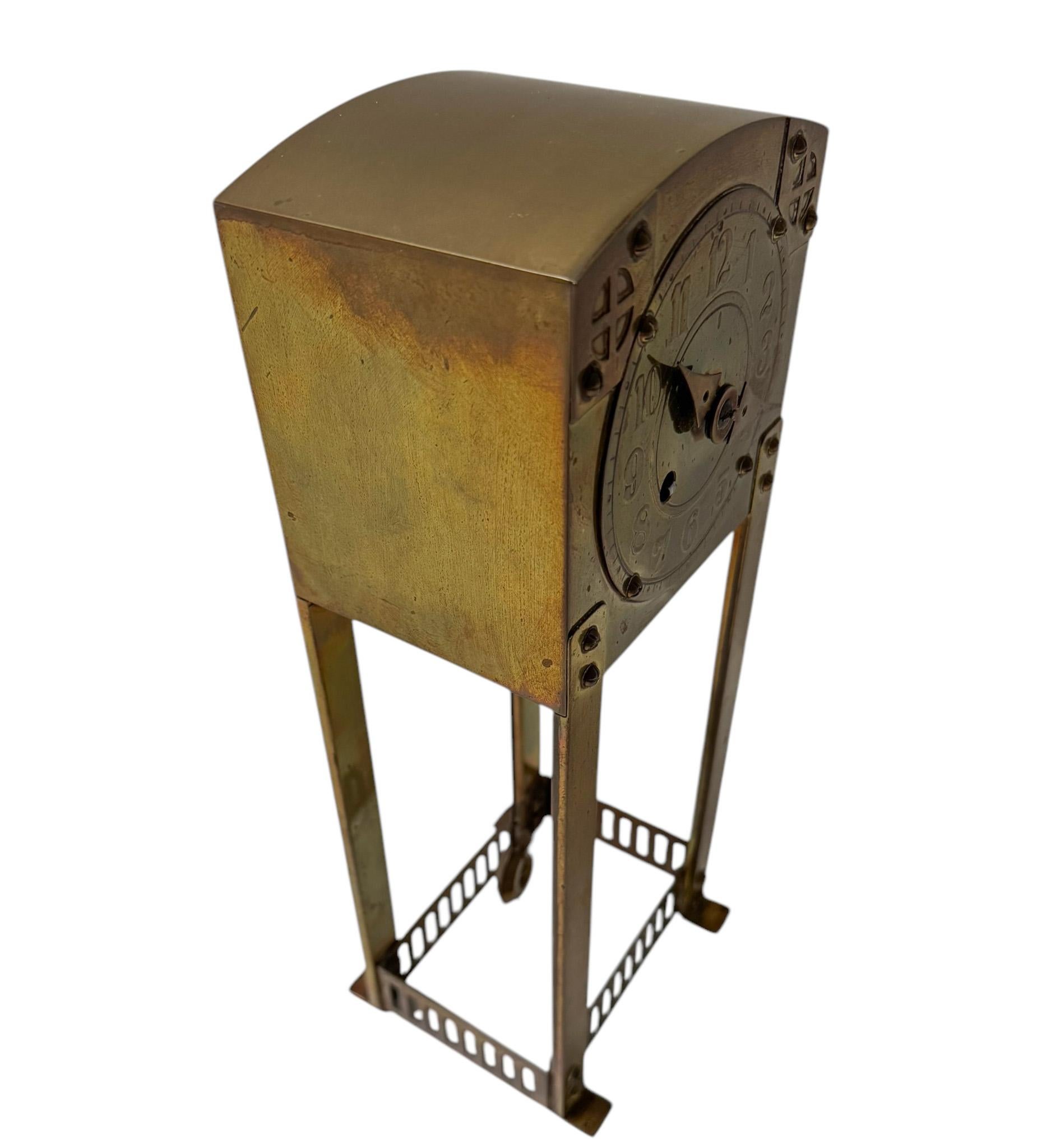 Reloj de chimenea de latón patinado Arts & Crafts de Sneltjes Haarlem, 1905 Artes y manualidades en venta