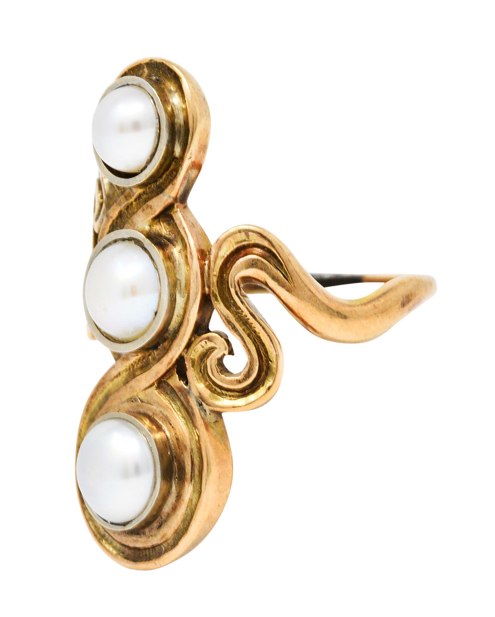 Arts & Crafts Pearl 14 Karat Gold Scrolling Ring In Excellent Condition In Philadelphia, PA