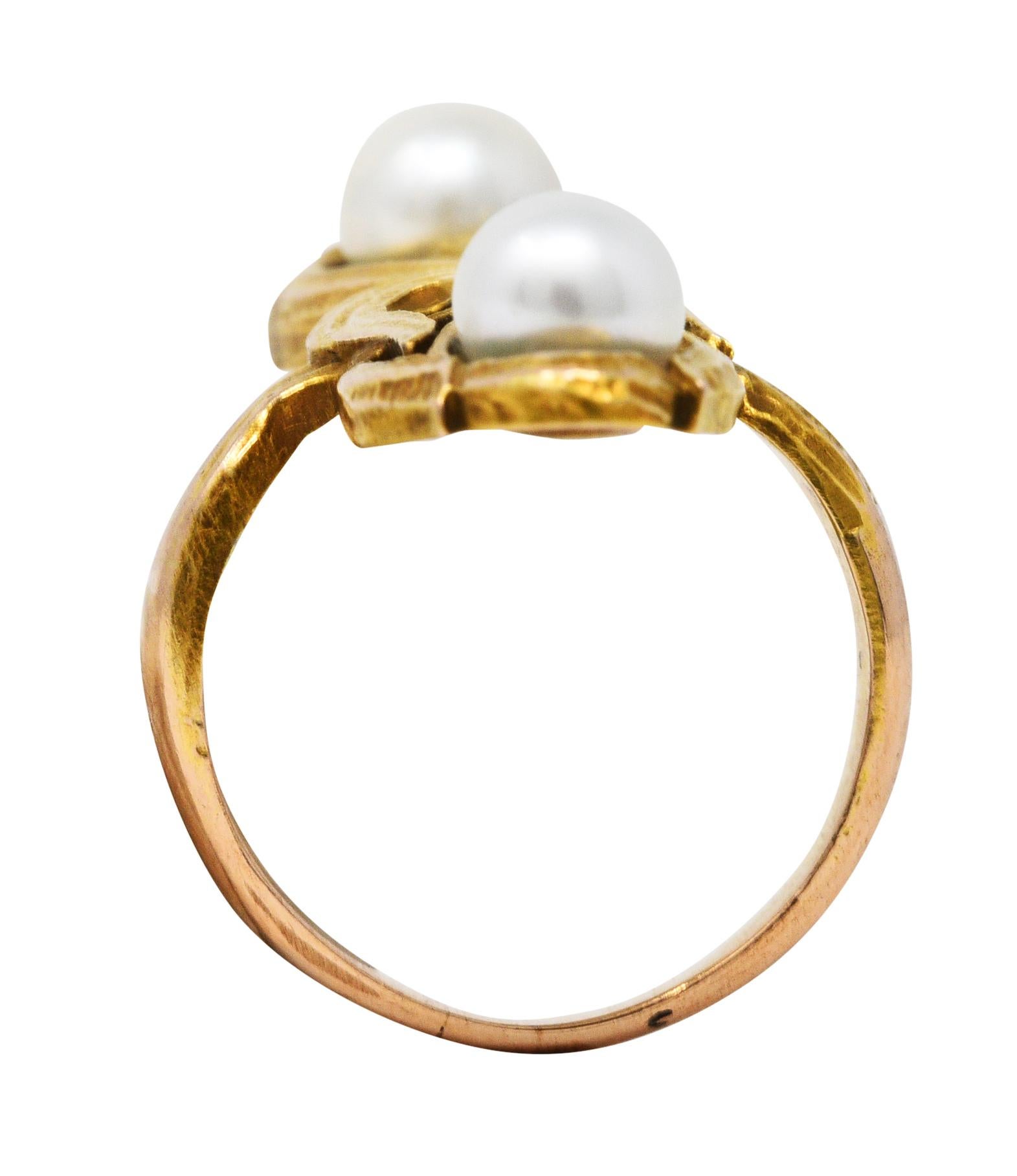 Arts & Crafts Pearl 14 Karat Gold Whiplash Foliate Ring In Excellent Condition In Philadelphia, PA