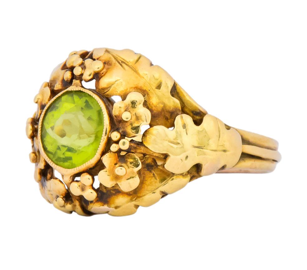 Women's or Men's Arts & Crafts Peridot 18 Karat Gold Floral Foliate Ring