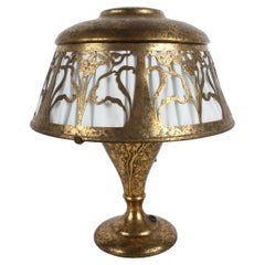 Lampada da tavolo Boudoir floreale in bronzo del periodo Arts & Crafts di Heintz Metal Art
