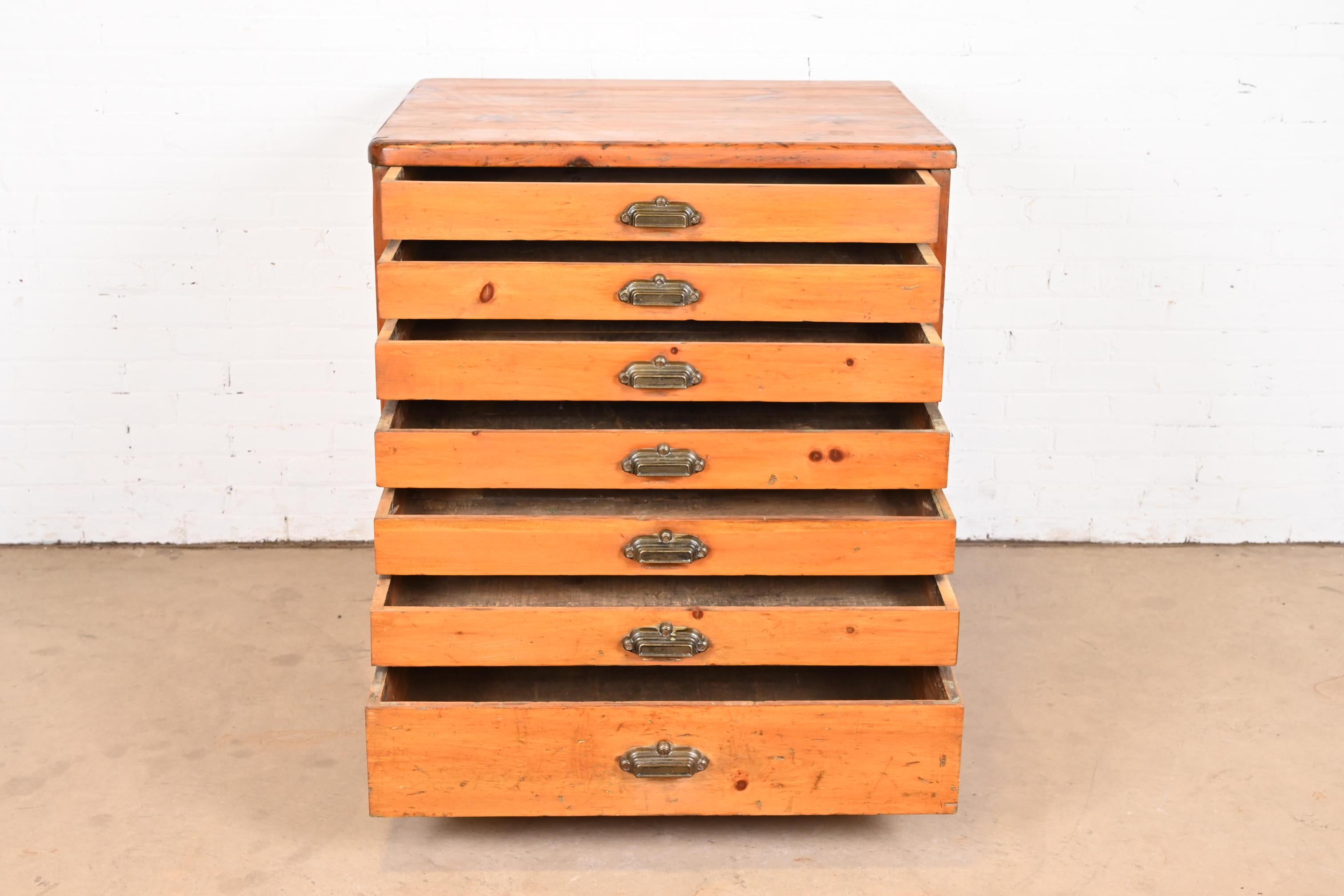 20th Century Arts & Crafts Pine Seven-Drawer Flat File or Collector's Cabinet, Circa 1900