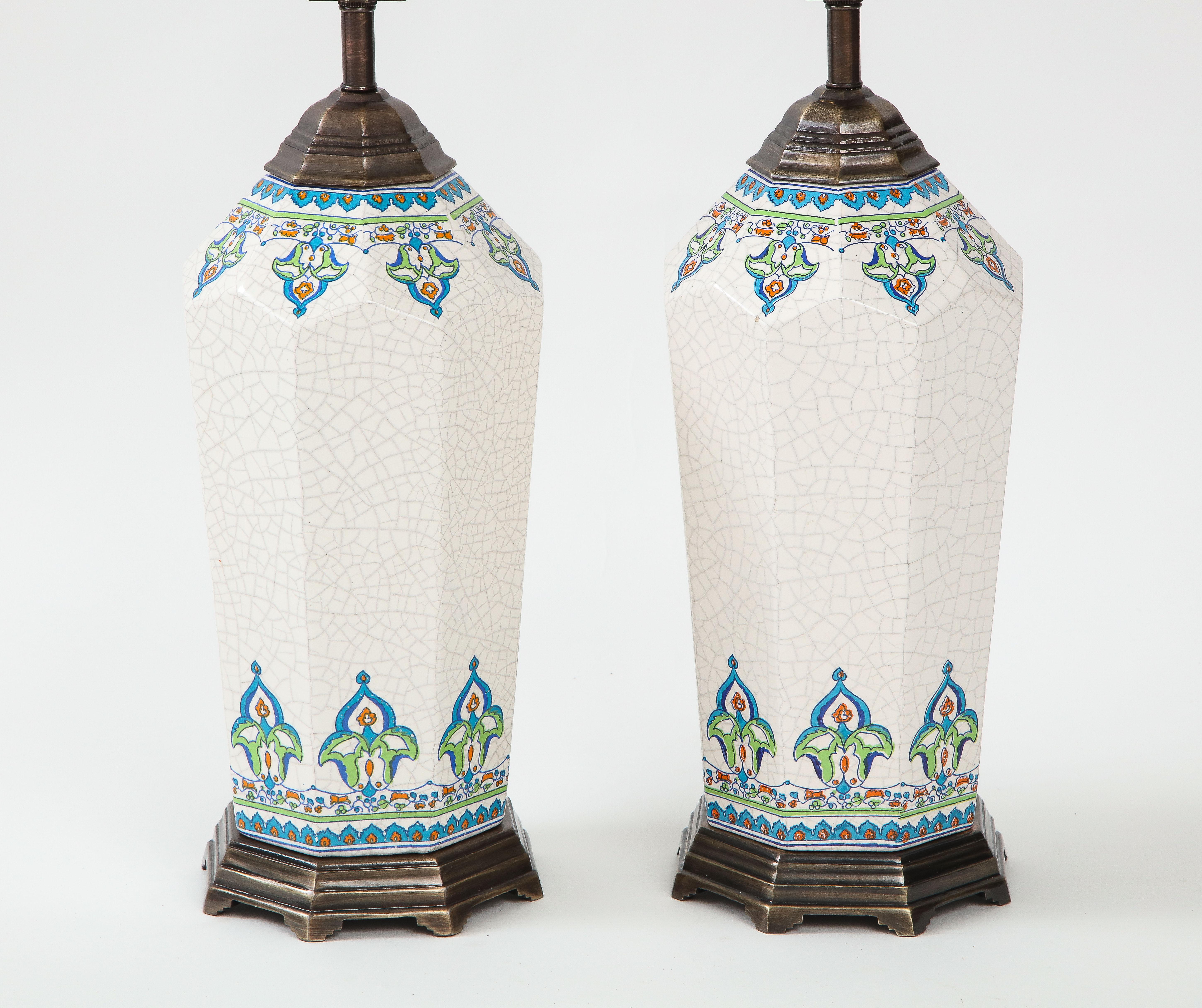 Arts & Crafts Porzellanlampen (20. Jahrhundert) im Angebot