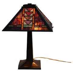 Arts & Crafts Prairie Style Leaded Stained Glass Table Lamp 20thC